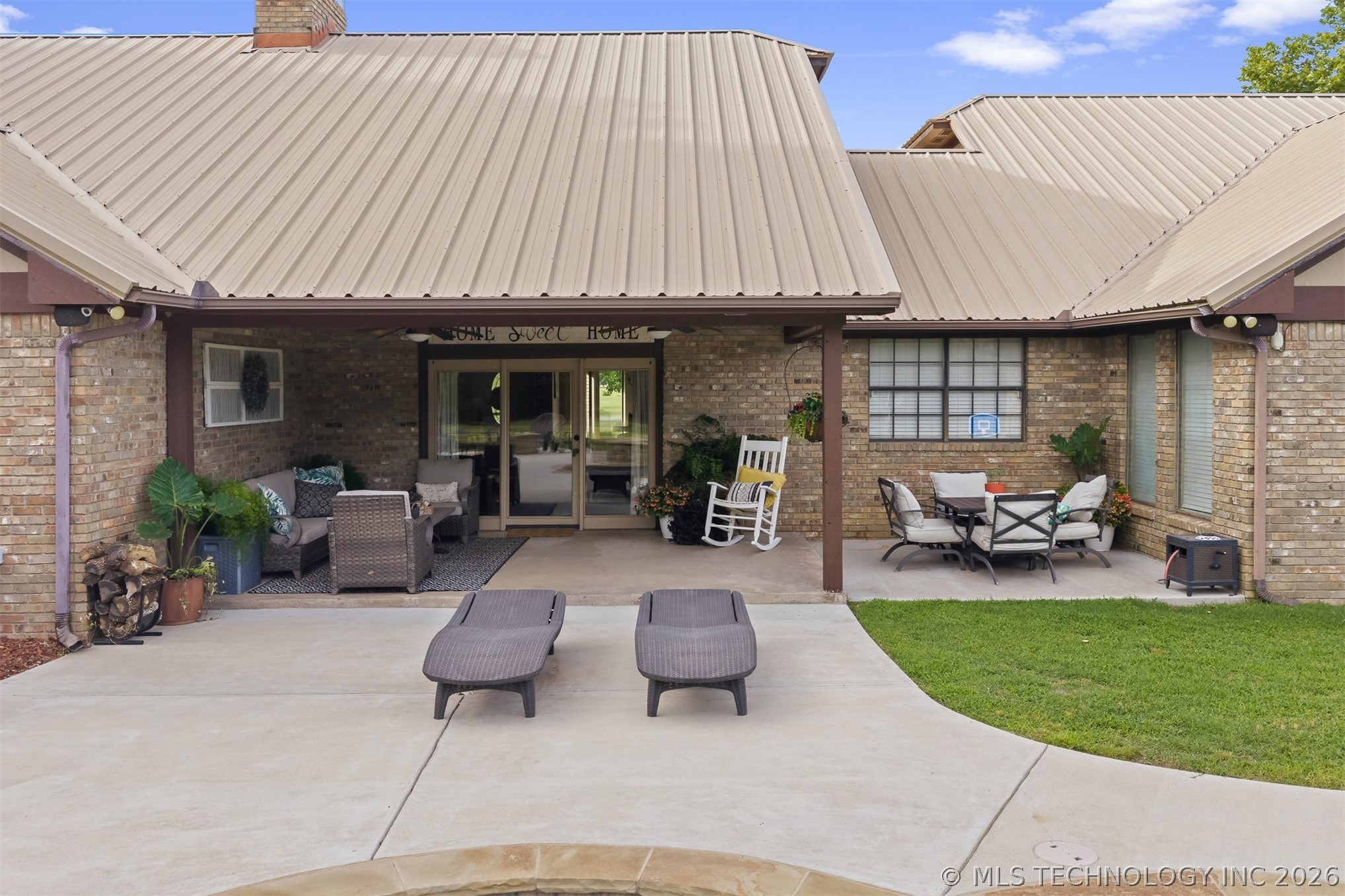 411 Blue Bell Road Property Photo 9