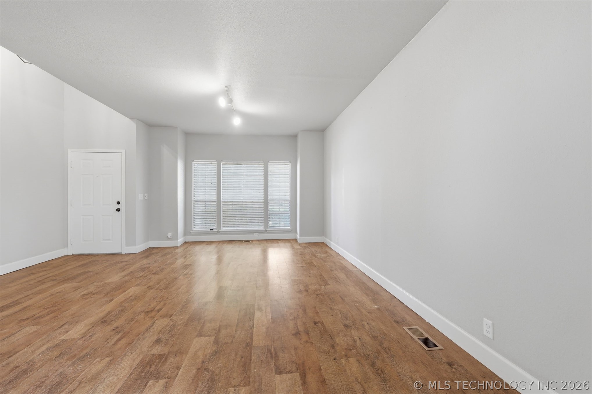 3828 W Galveston Street Property Photo 6