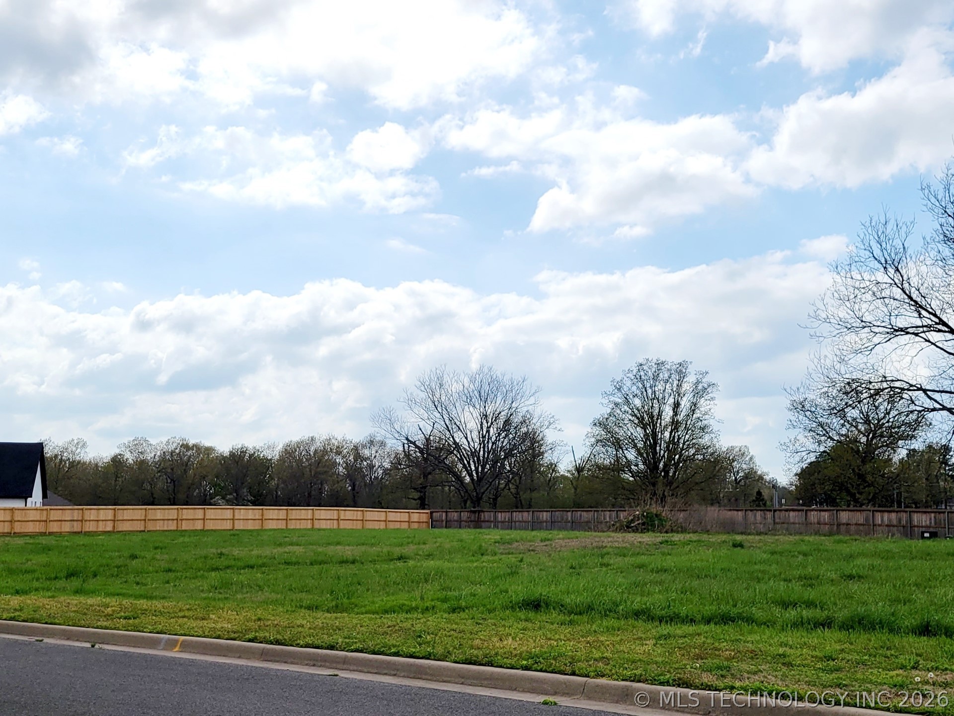 917 Edge Water Boulevard Property Photo 1
