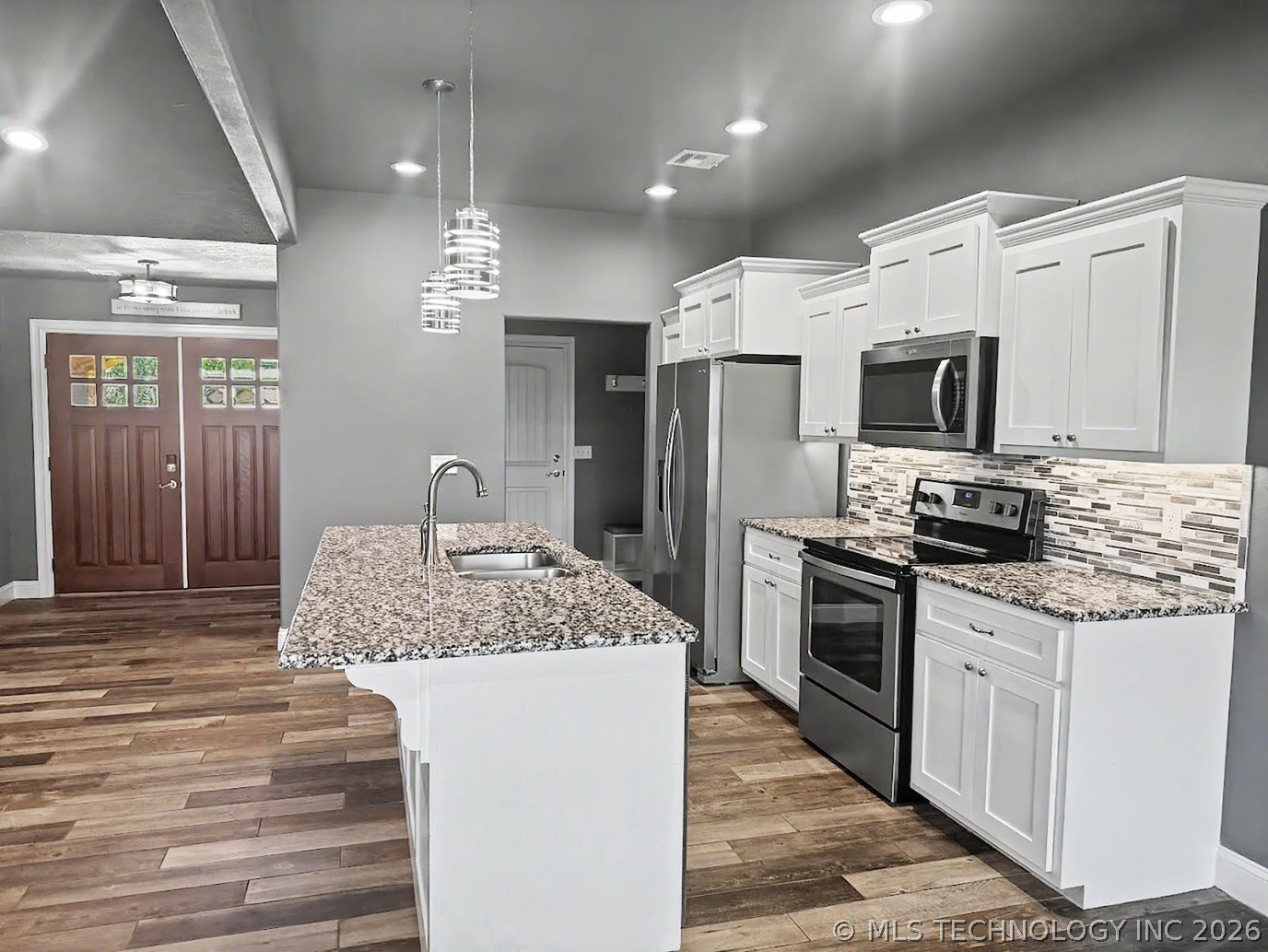 4236 Highland Drive Property Photo 9