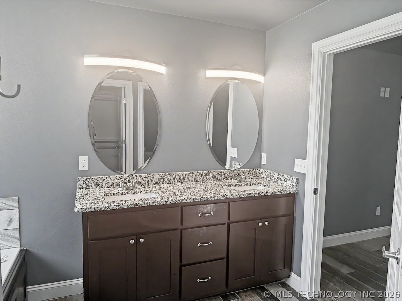 4236 Highland Drive Property Photo 14