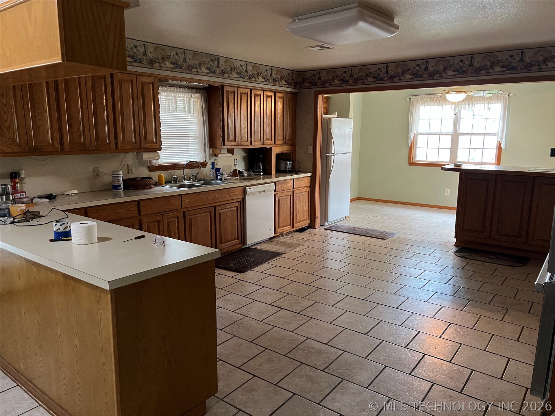 477067 E 1094 Road Property Photo 8