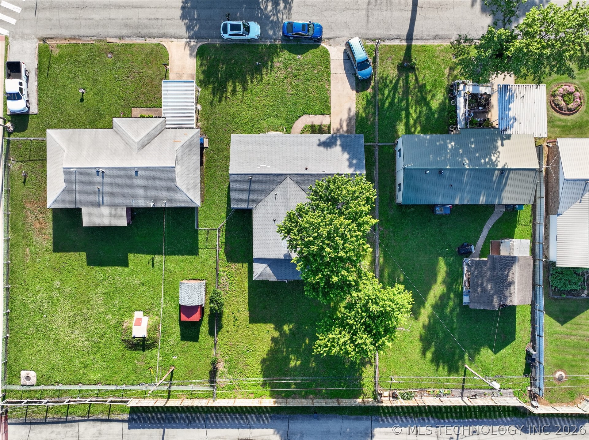 108 Maple Street Property Photo 4
