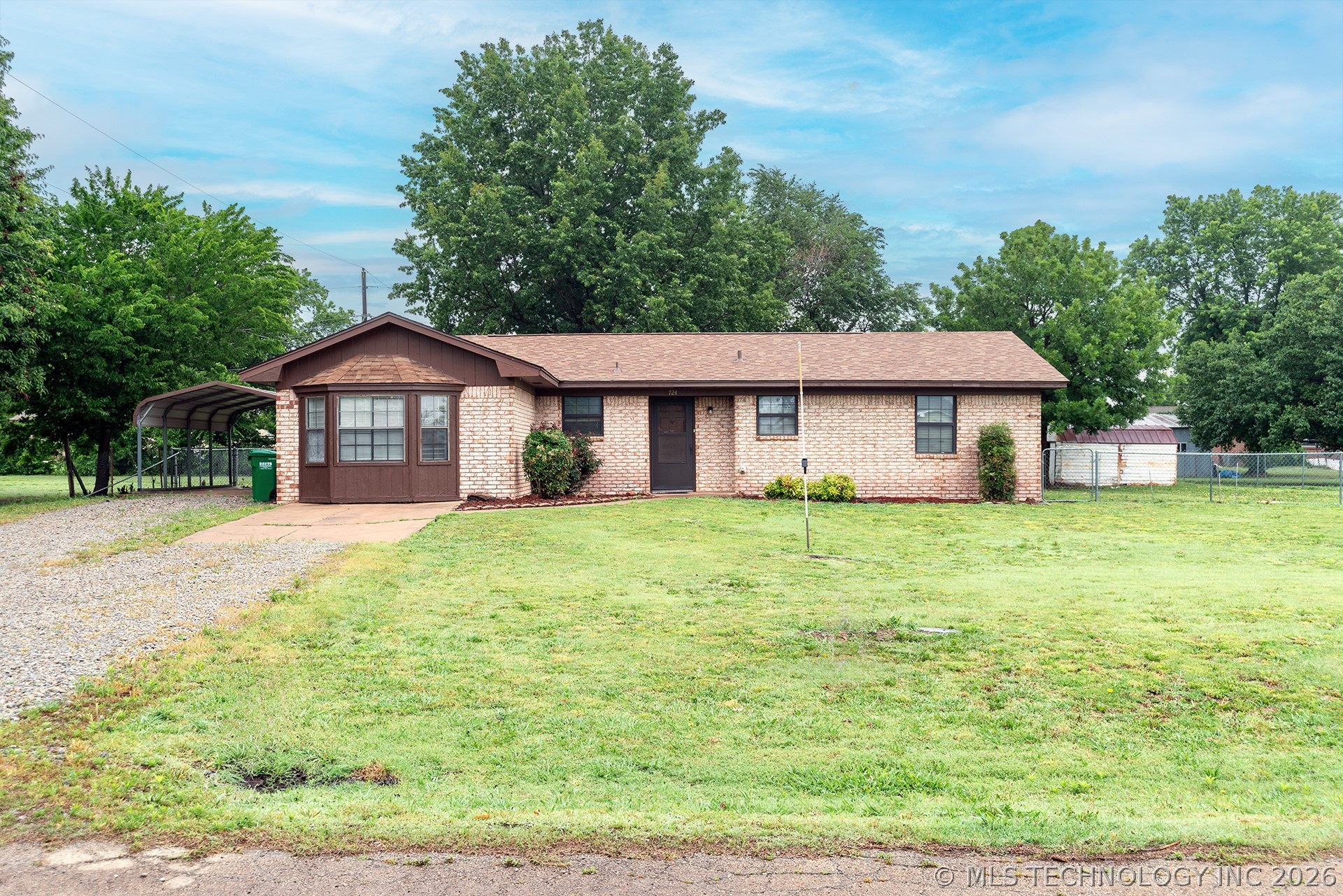 724 Oklahoma Property Photo 1