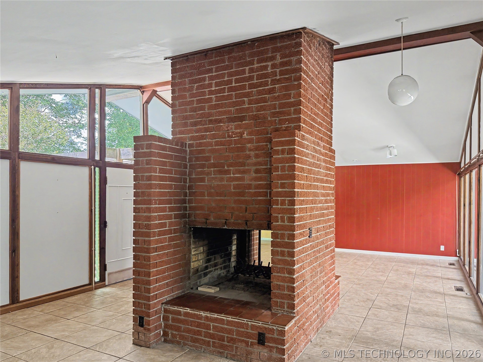 522 W Downing Street Property Photo 15
