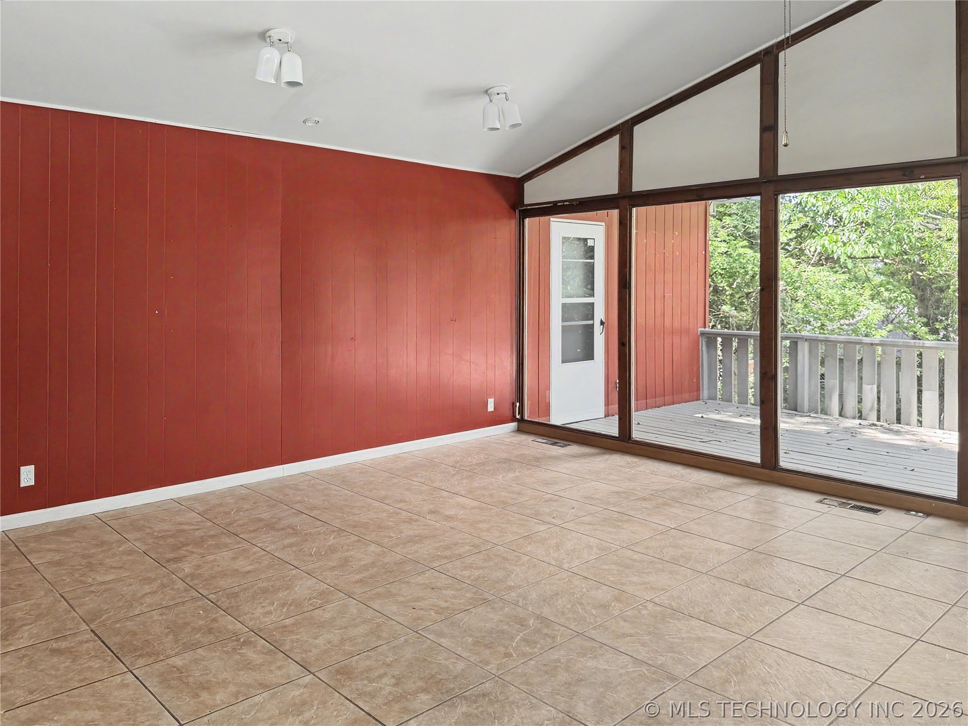 522 W Downing Street Property Photo 19