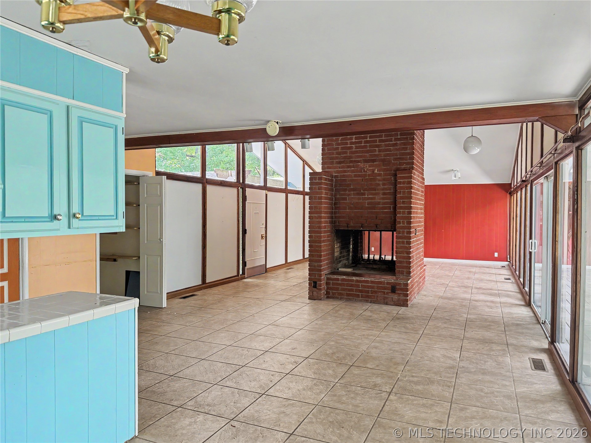 522 W Downing Street Property Photo 24