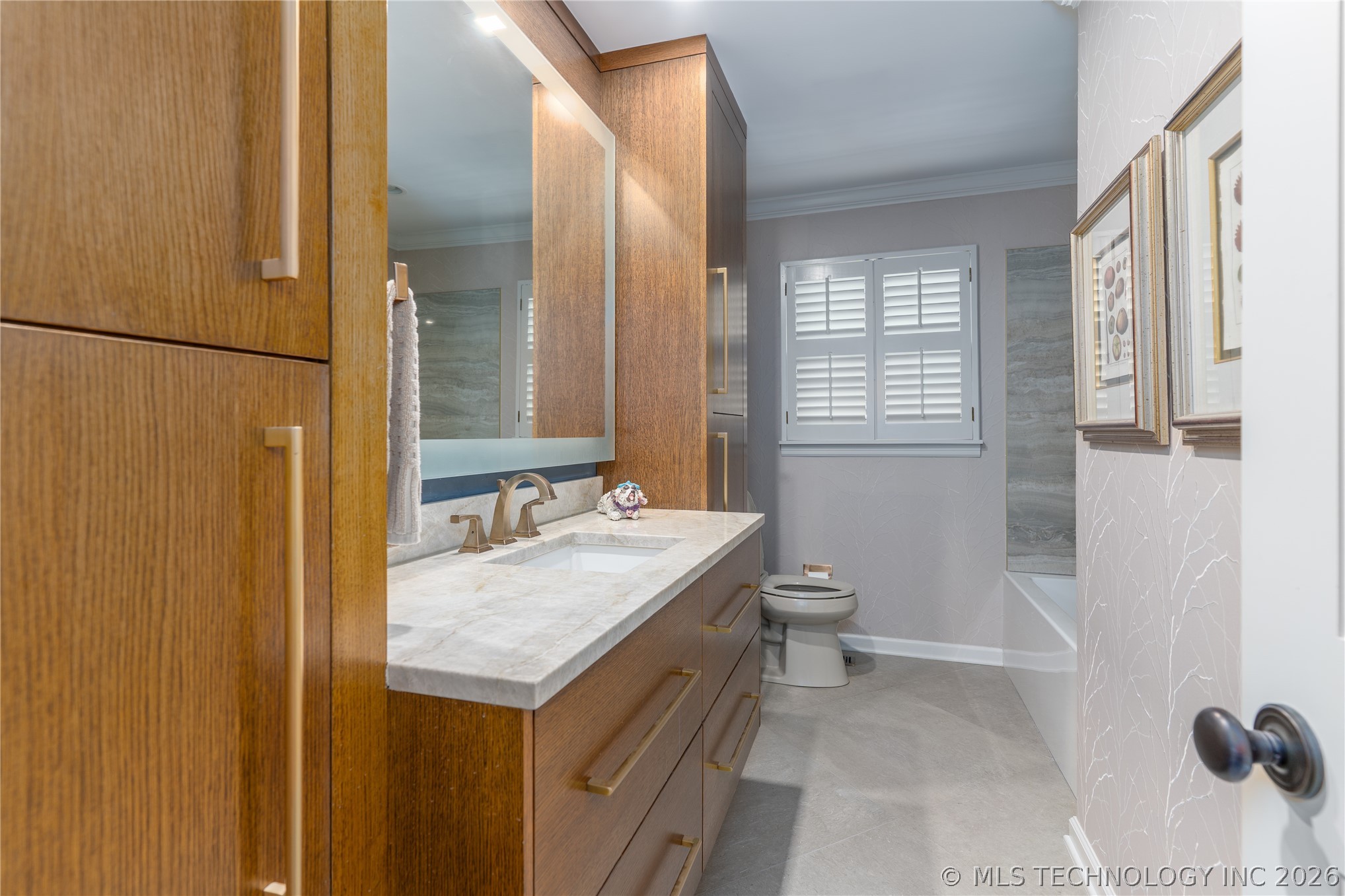 2830 E 56th Place Property Photo 20
