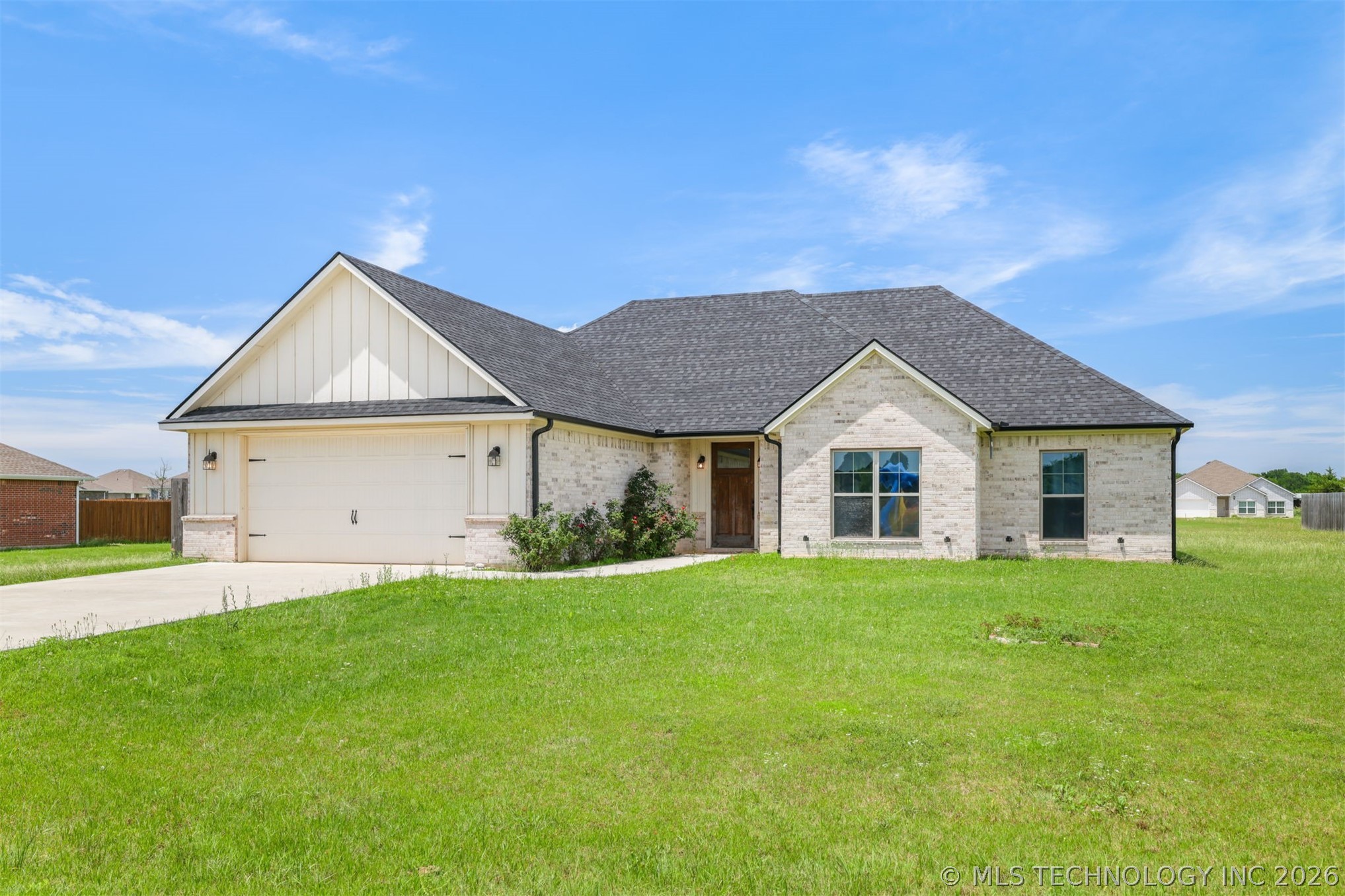 66 Maple Leaf Drive Property Photo 1