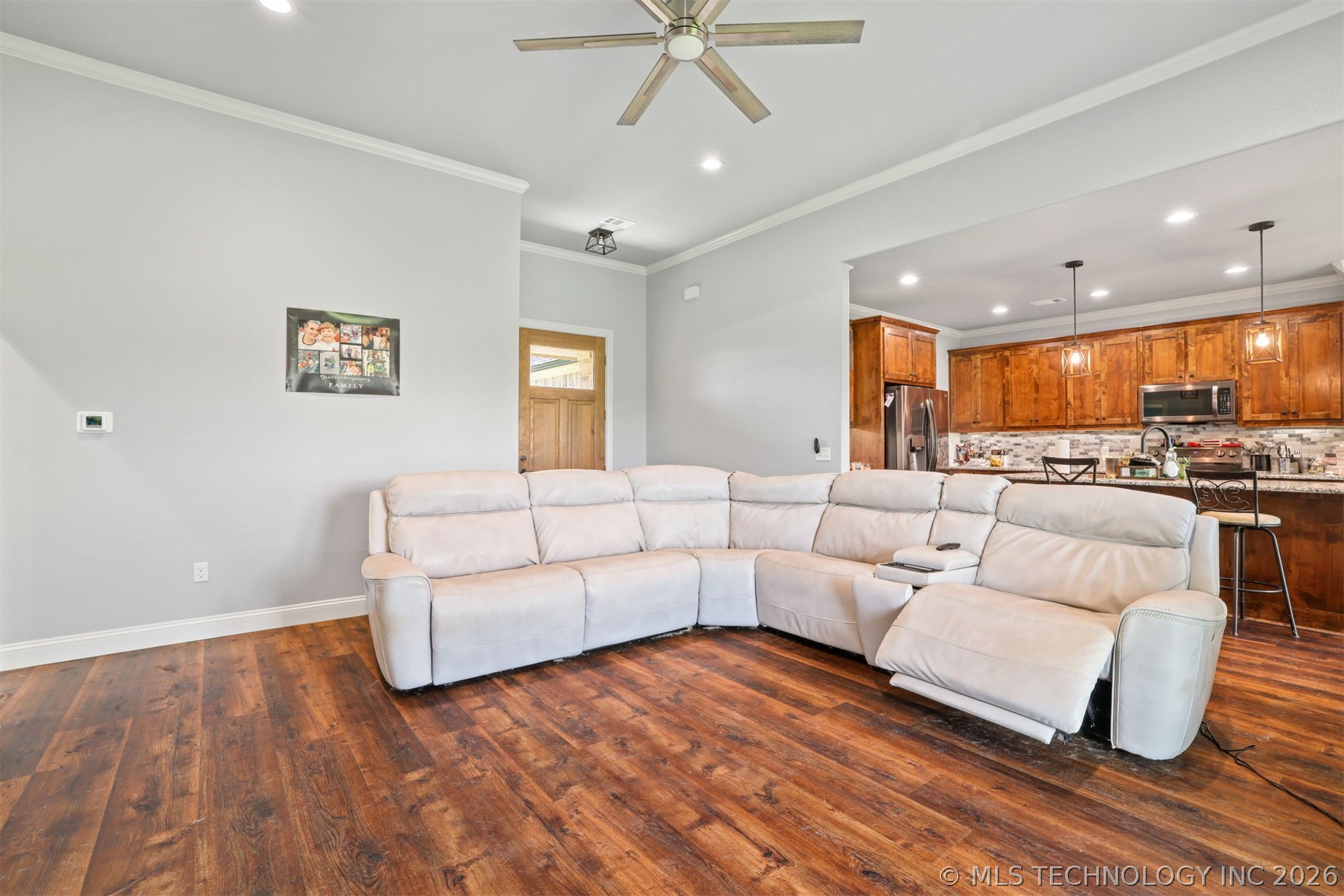 66 Maple Leaf Drive Property Photo 4