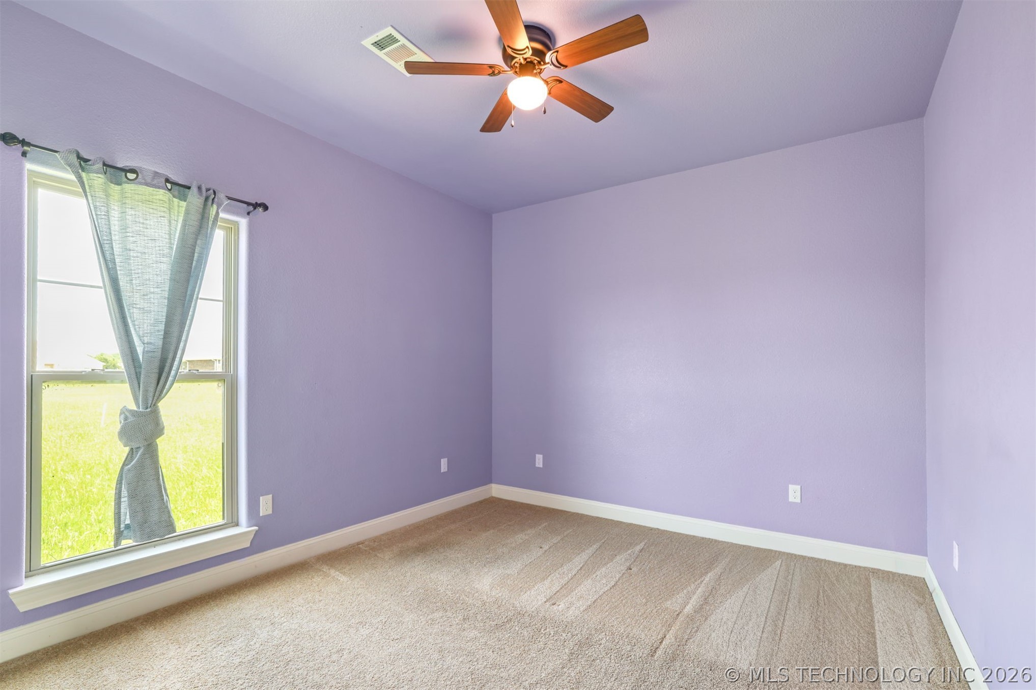 66 Maple Leaf Drive Property Photo 9