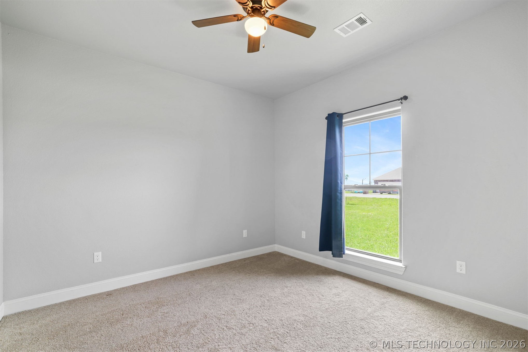 66 Maple Leaf Drive Property Photo 12