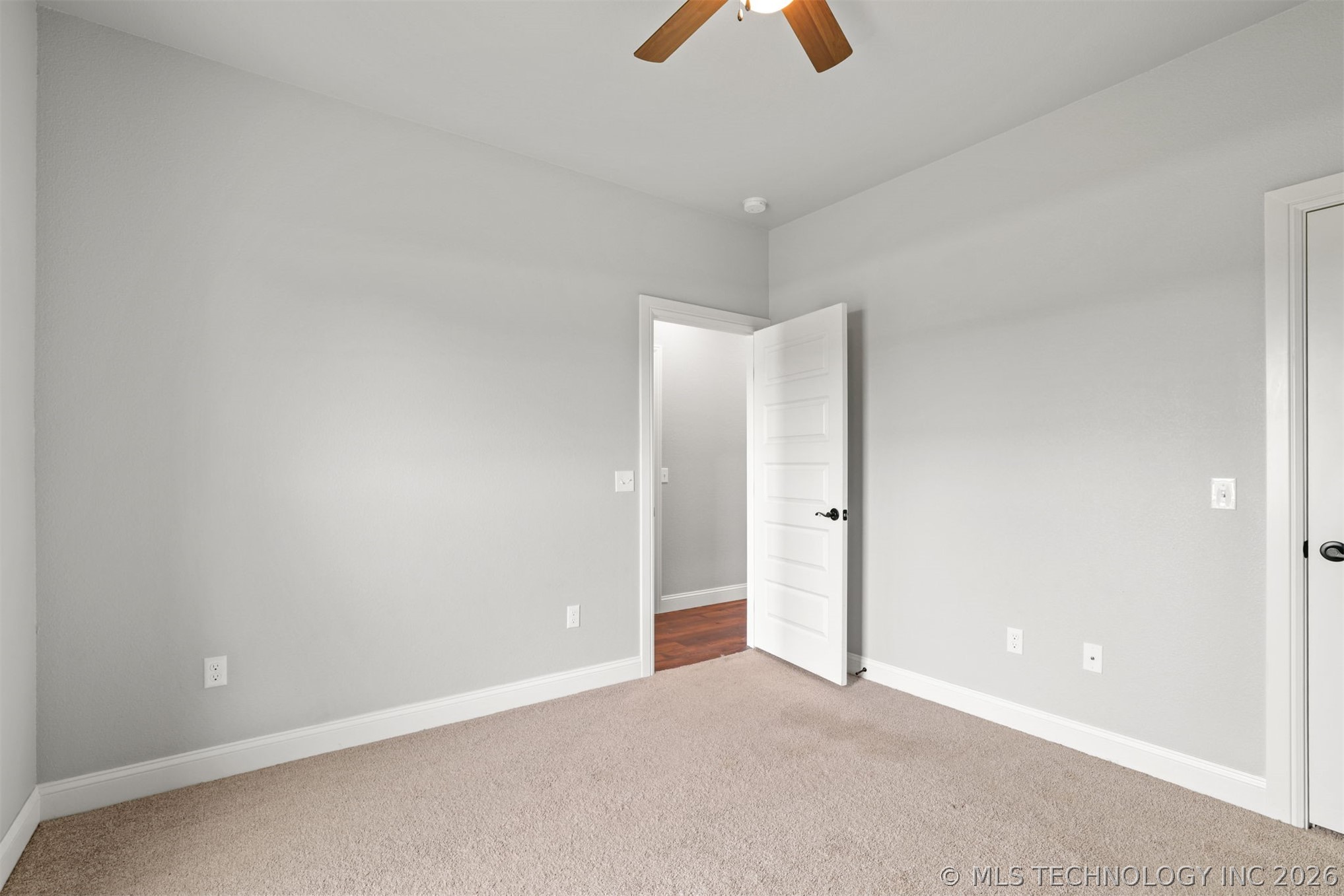 66 Maple Leaf Drive Property Photo 13