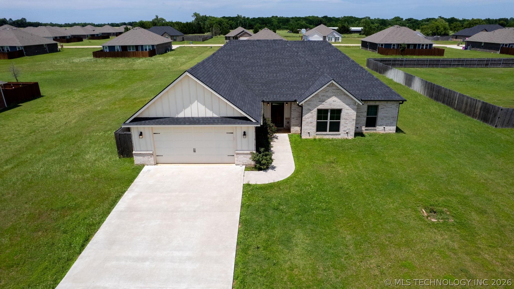 66 Maple Leaf Drive Property Photo 32