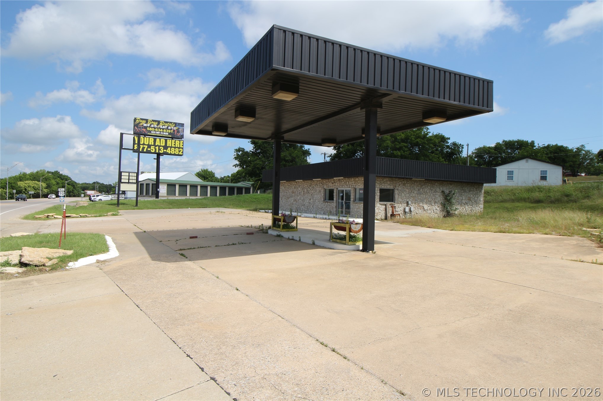 400 Highway 70 W Property Photo 2