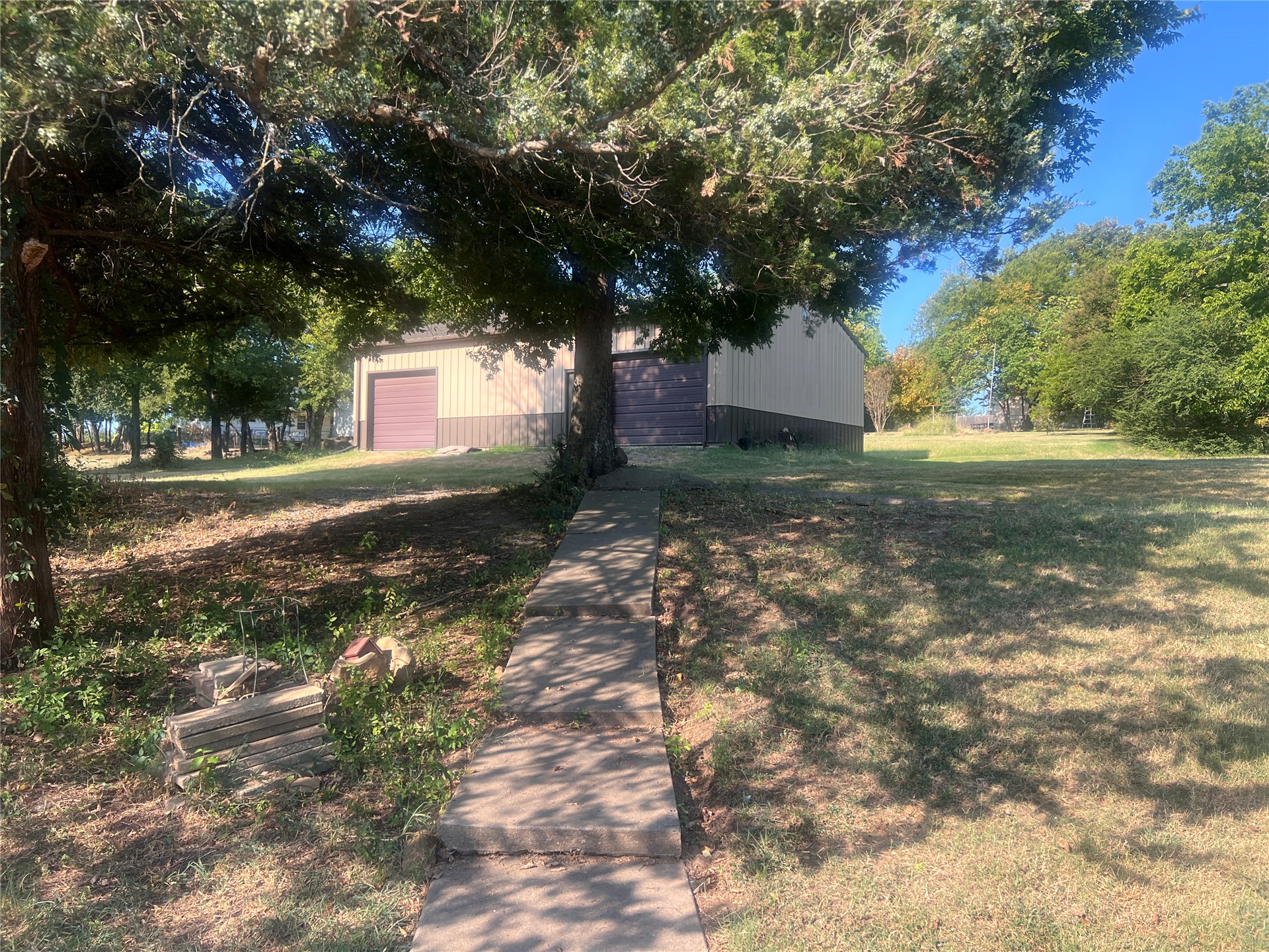 185 Nw 8th Street Property Photo 13
