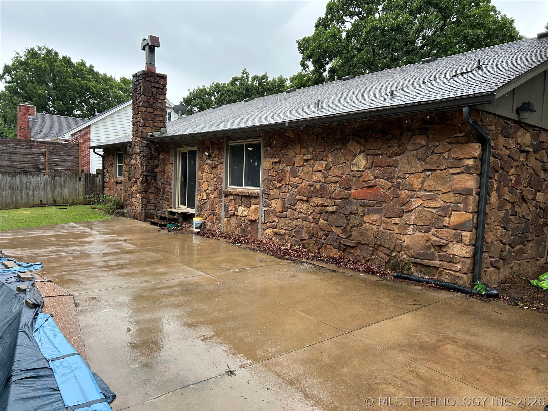3205 S Bermuda Avenue Property Photo 4