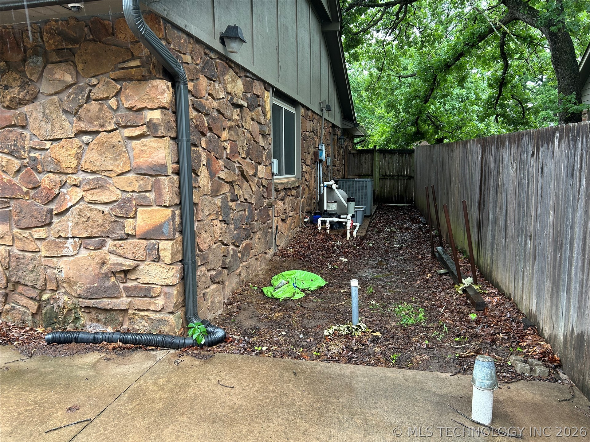3205 S Bermuda Avenue Property Photo 8