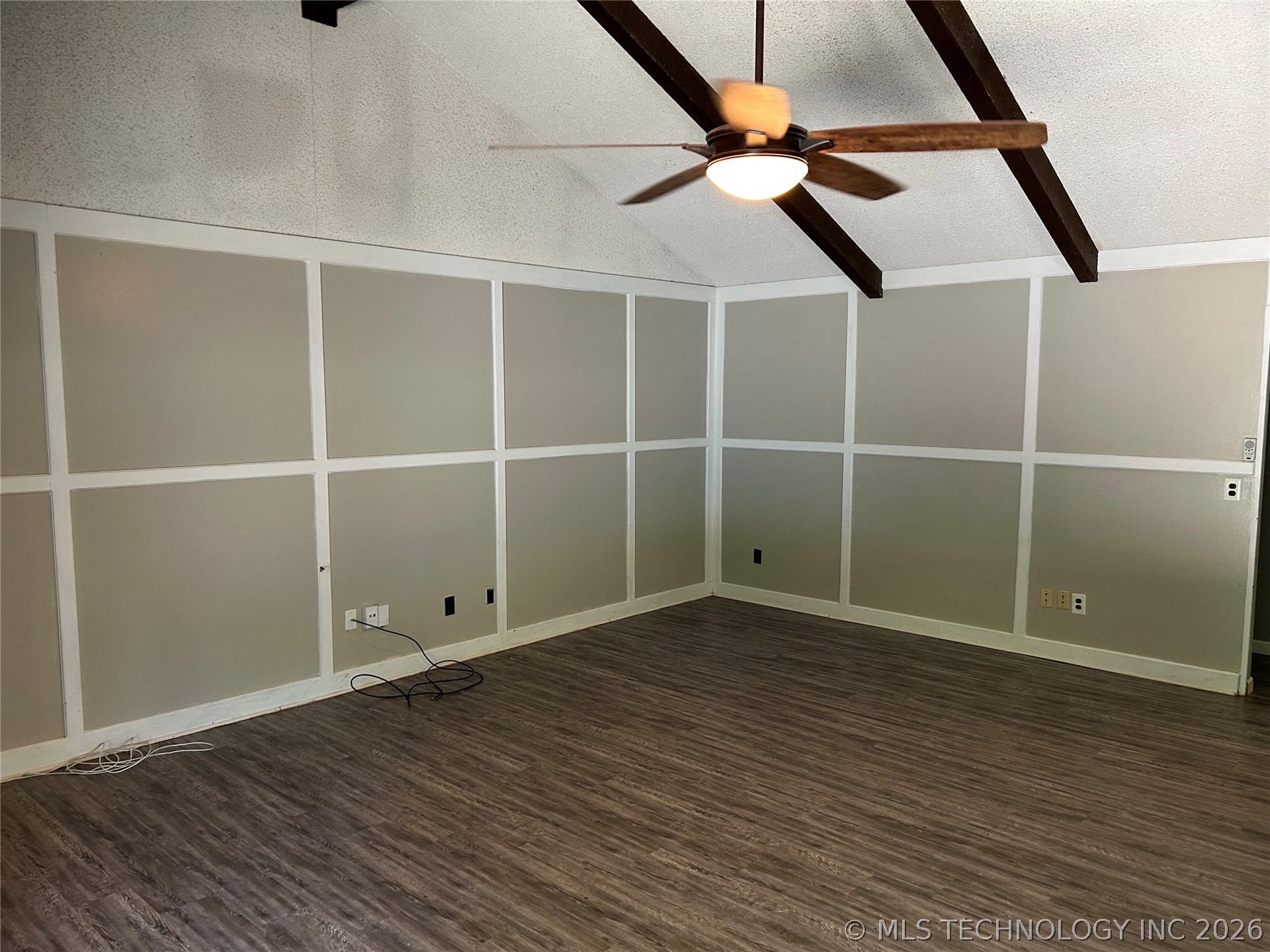 3205 S Bermuda Avenue Property Photo 11