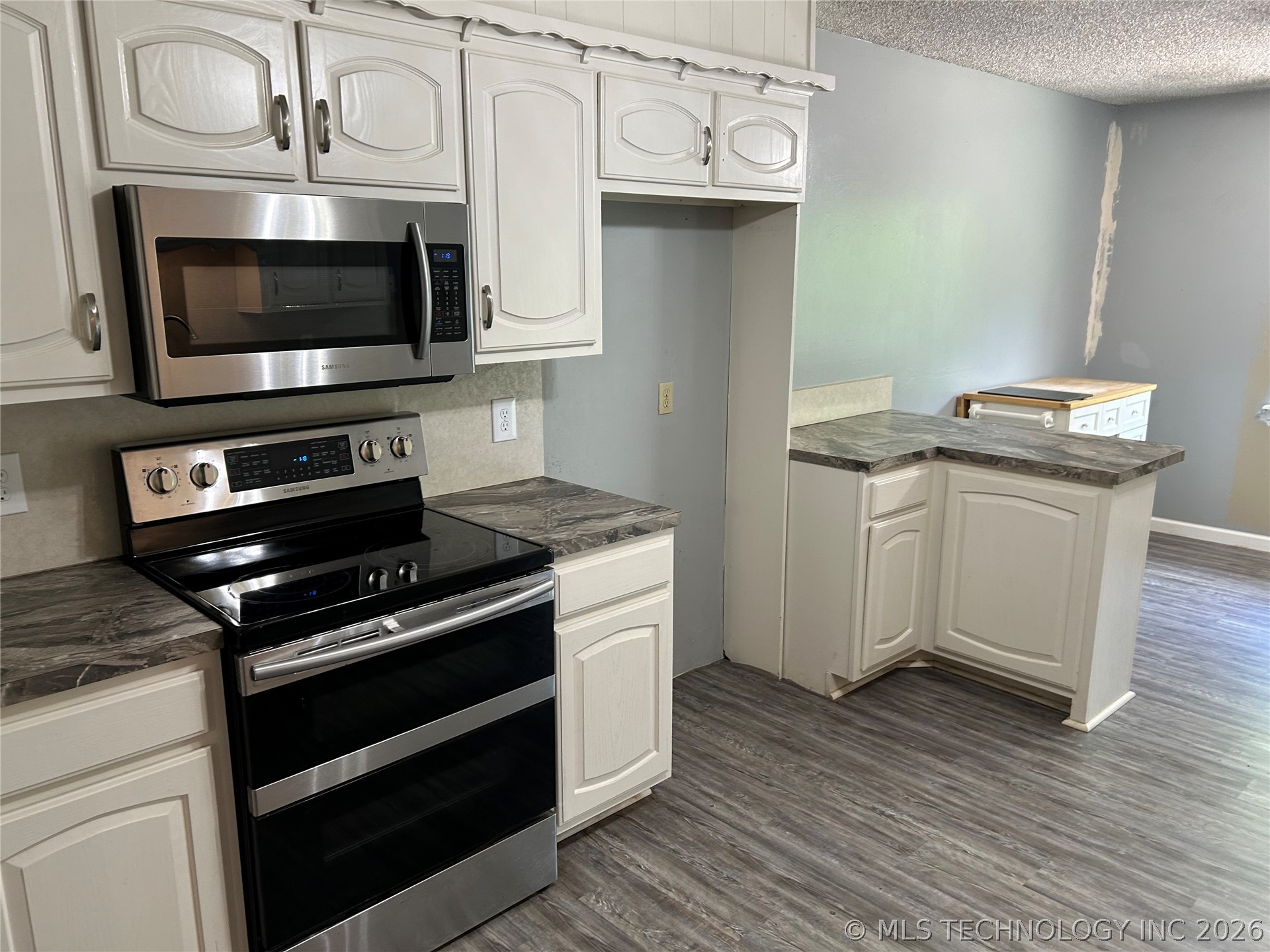 3205 S Bermuda Avenue Property Photo 17