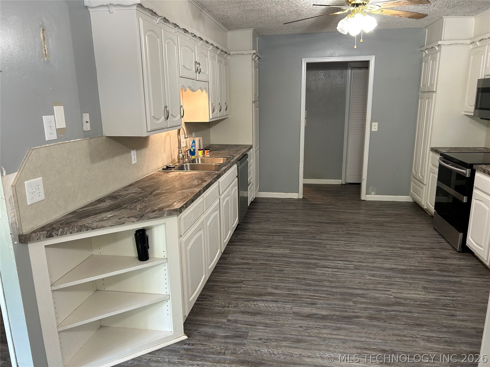 3205 S Bermuda Avenue Property Photo 20