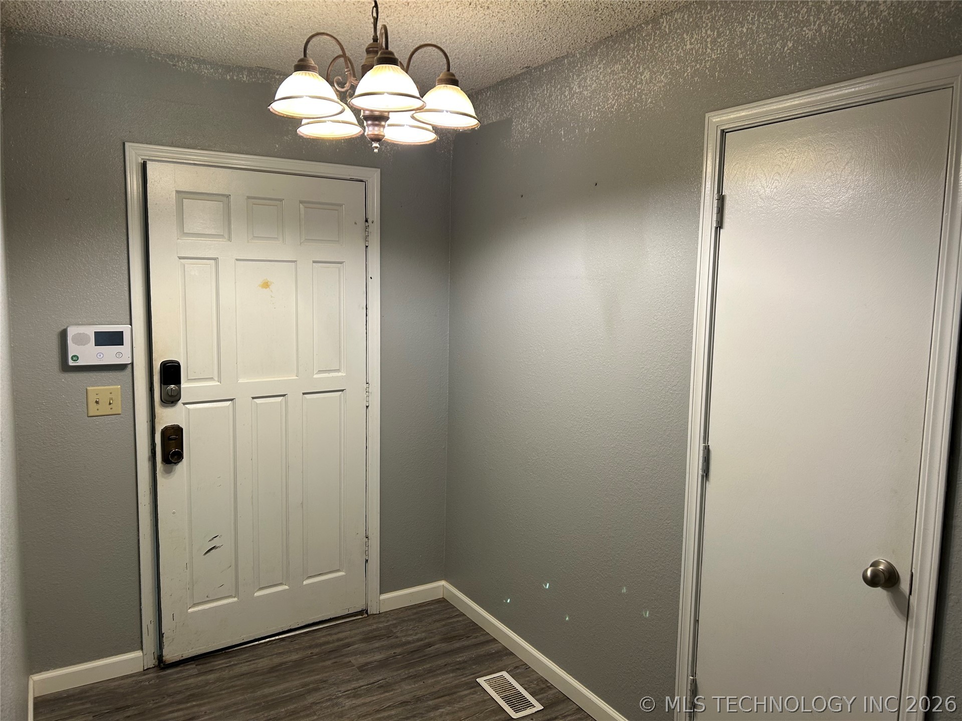 3205 S Bermuda Avenue Property Photo 21