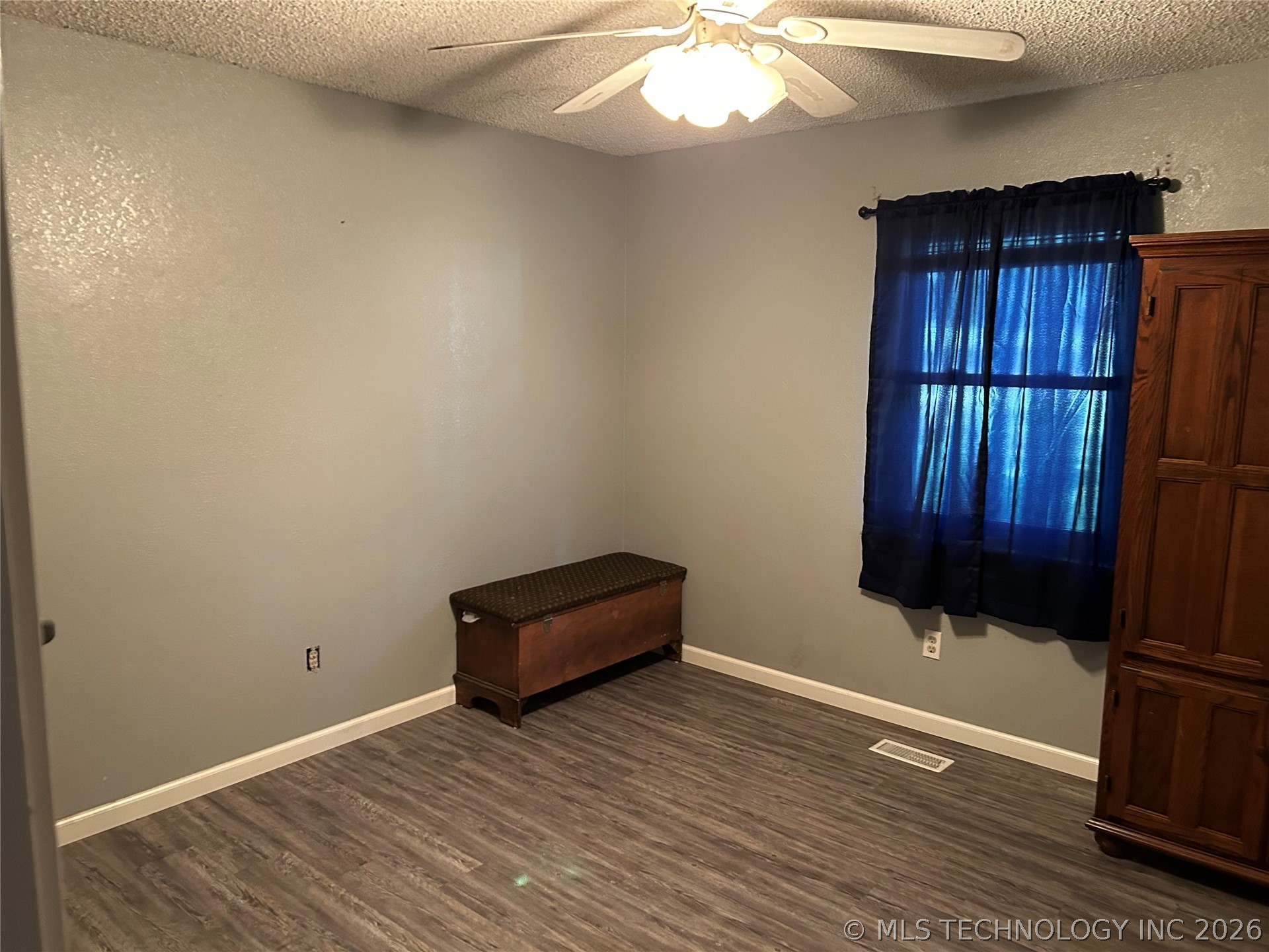 3205 S Bermuda Avenue Property Photo 29