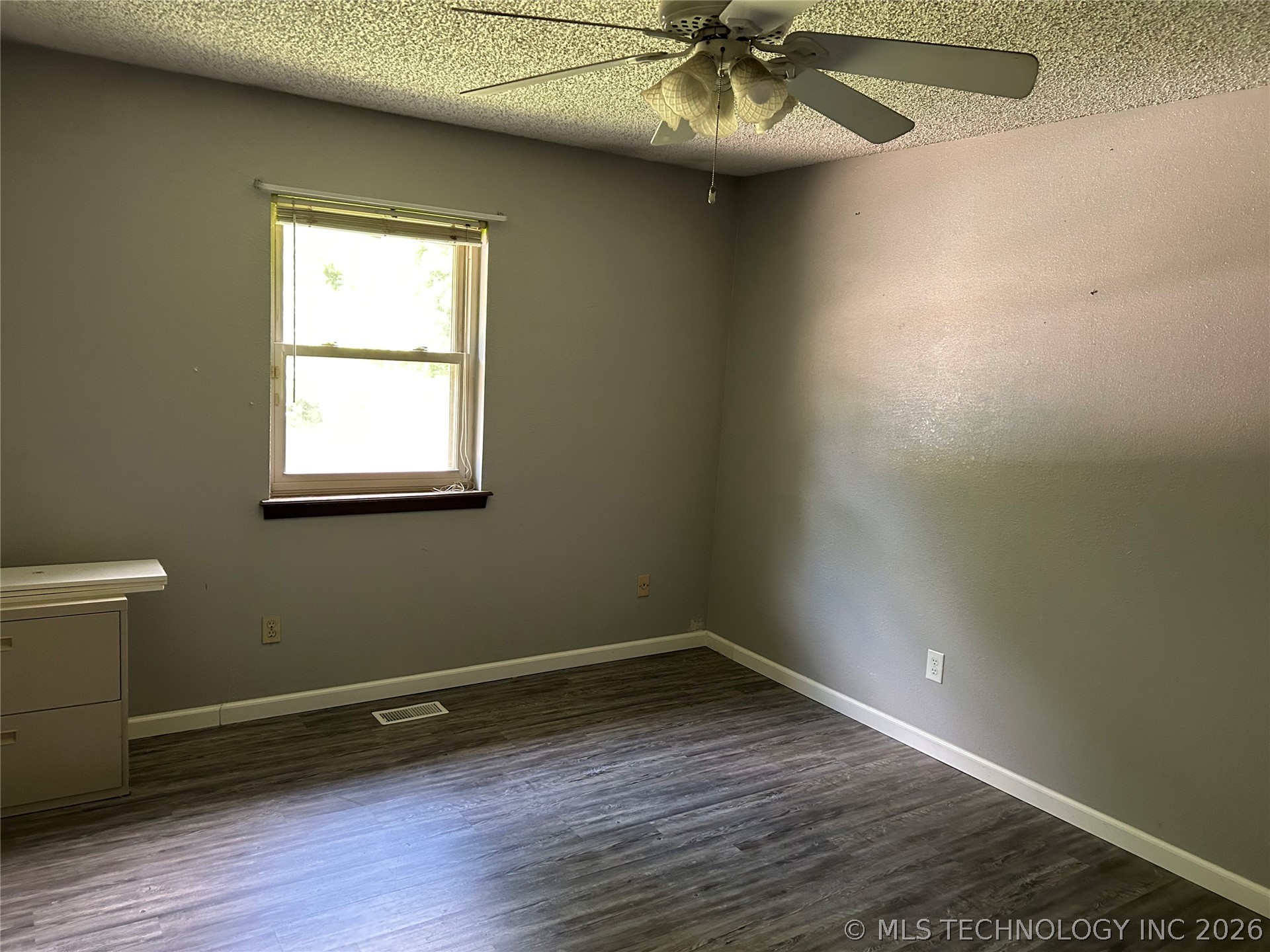 3205 S Bermuda Avenue Property Photo 32