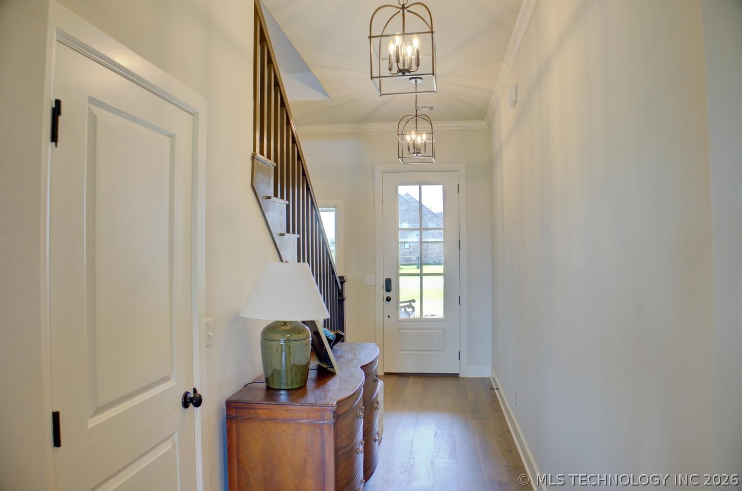 16713 S 1st East Avenue Property Photo 2