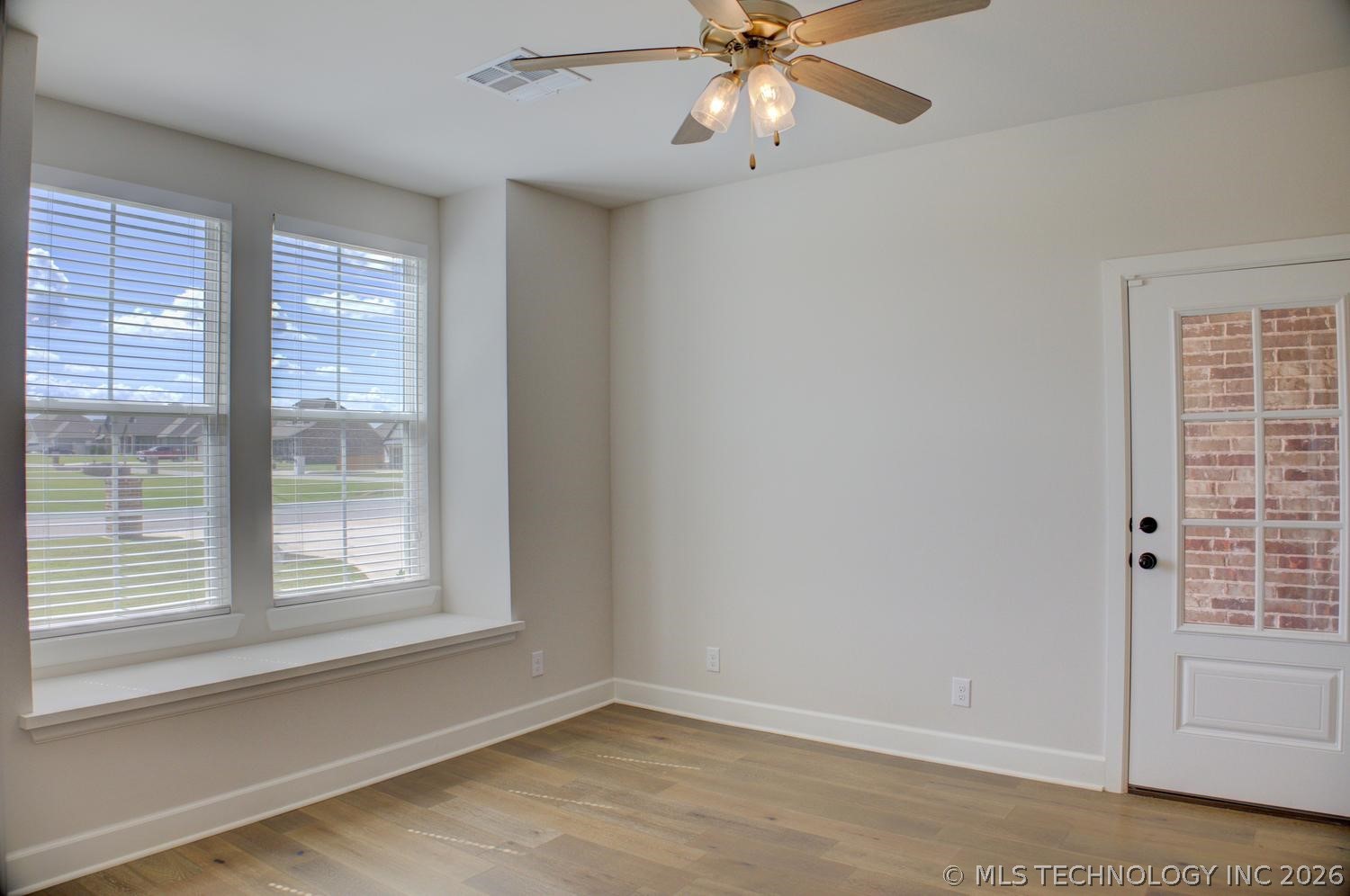 16713 S 1st East Avenue Property Photo 46