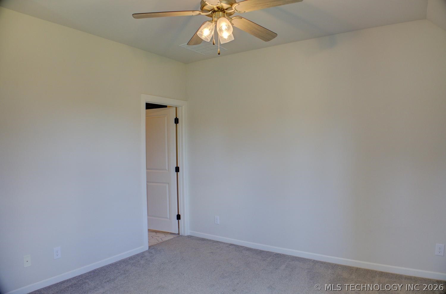 16713 S 1st East Avenue Property Photo 51