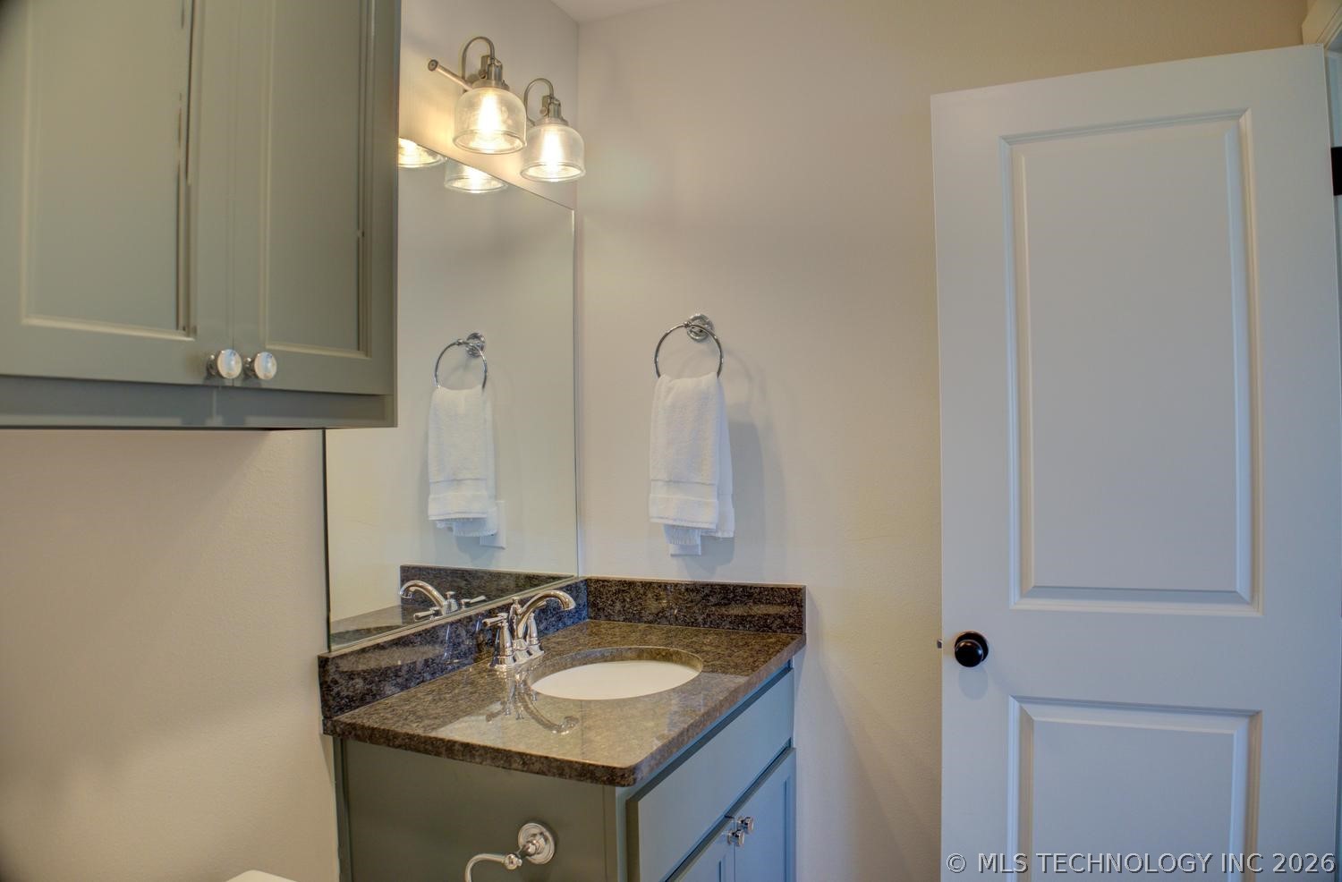 16713 S 1st East Avenue Property Photo 58
