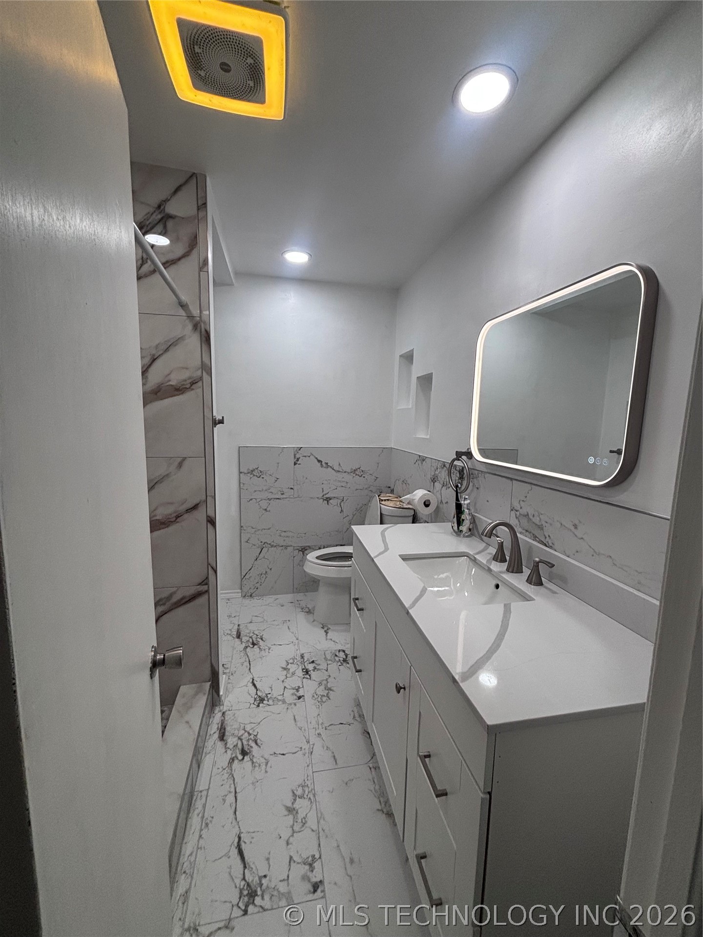10826 E 26th Place Property Photo 12
