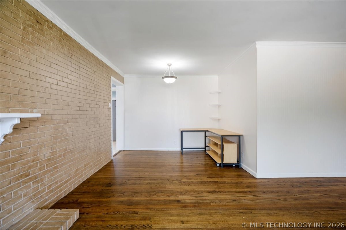 2647 S Vandalia Avenue Property Photo 6