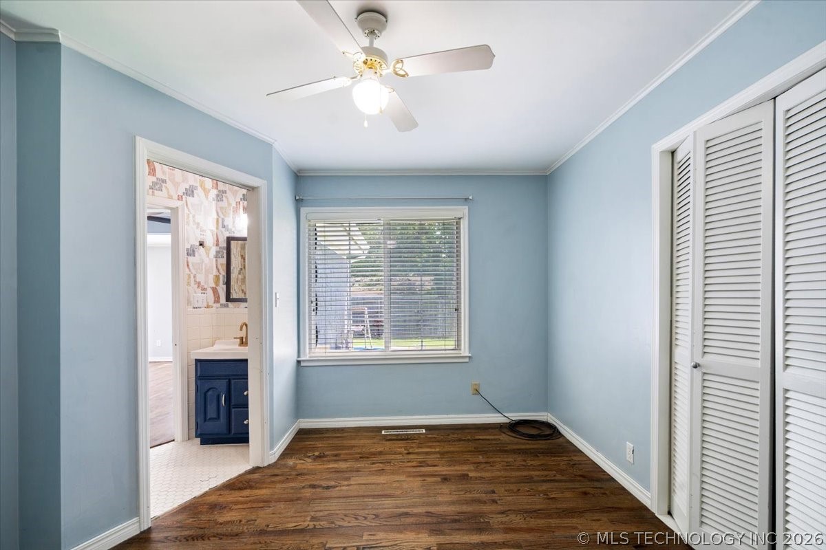 2647 S Vandalia Avenue Property Photo 16