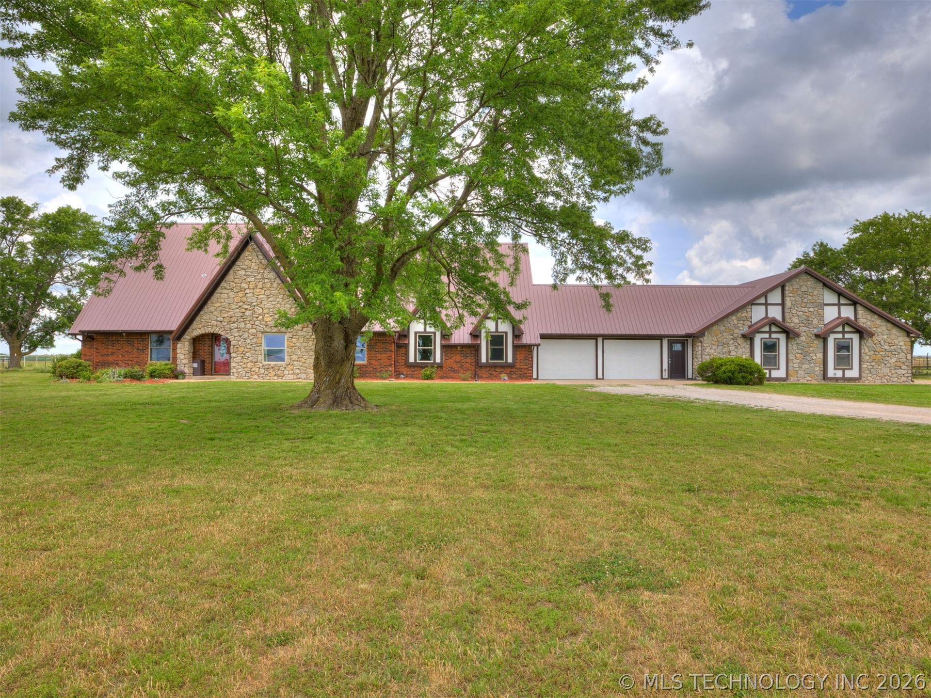 10417 Hwy 60 Property Photo 1