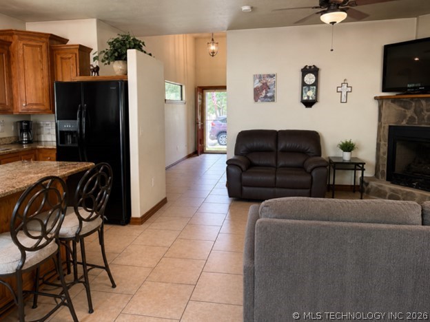 259 E Lake Property Photo 6