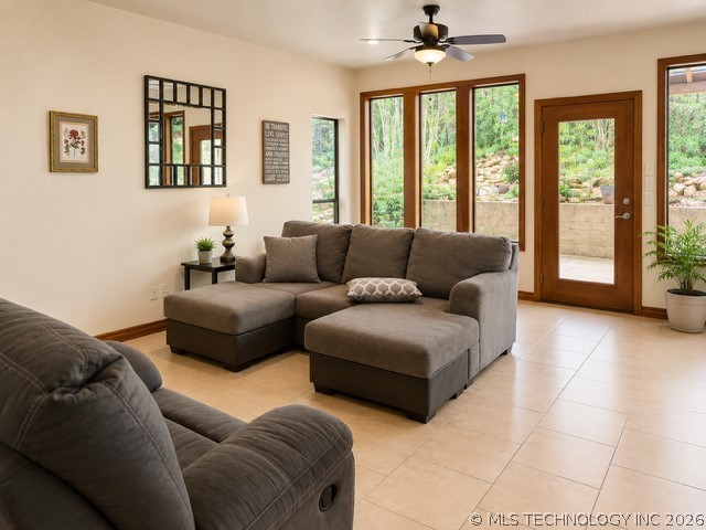 259 E Lake Property Photo 7