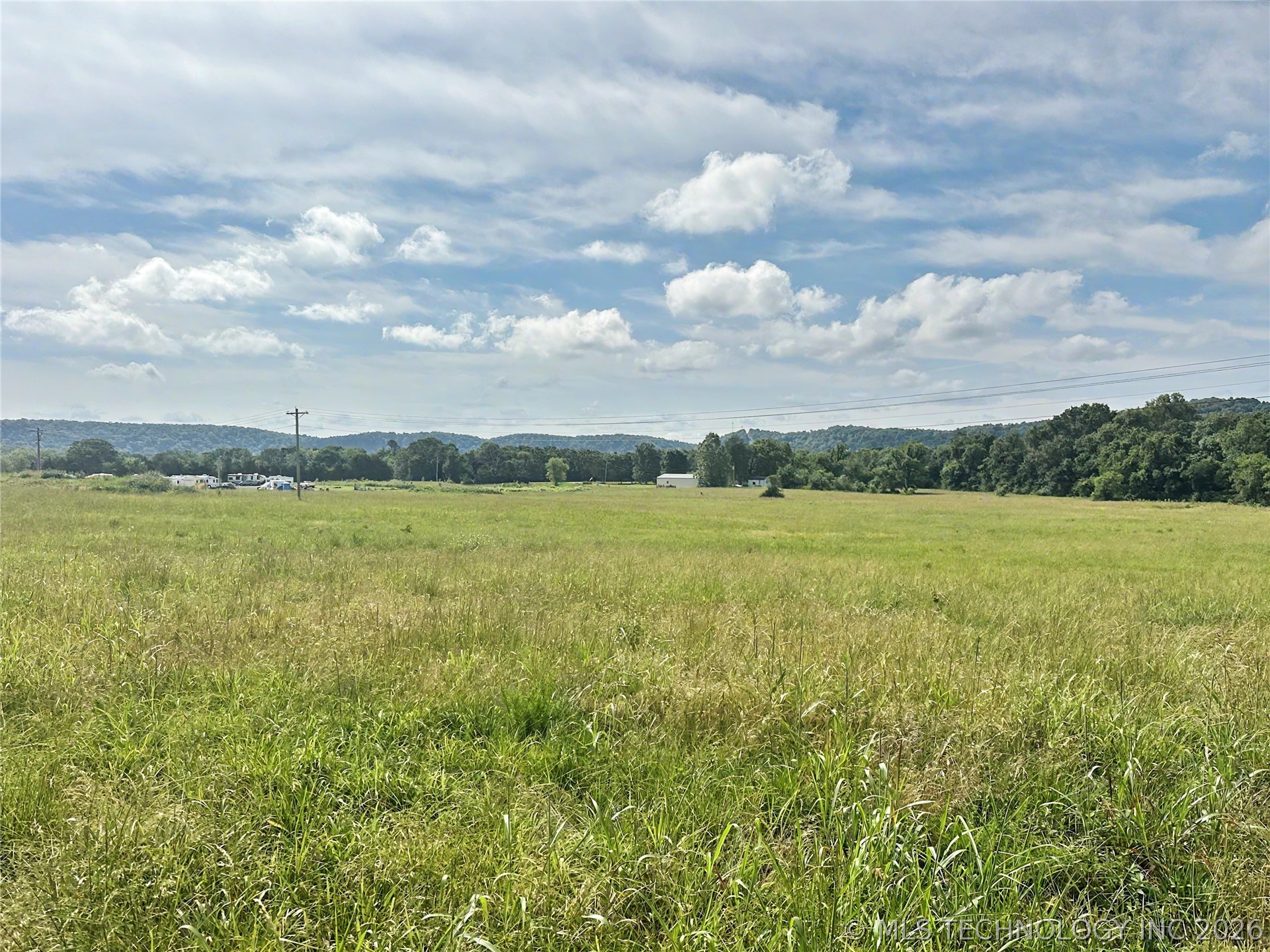 21001 E Steely Hollow Road Property Photo 3
