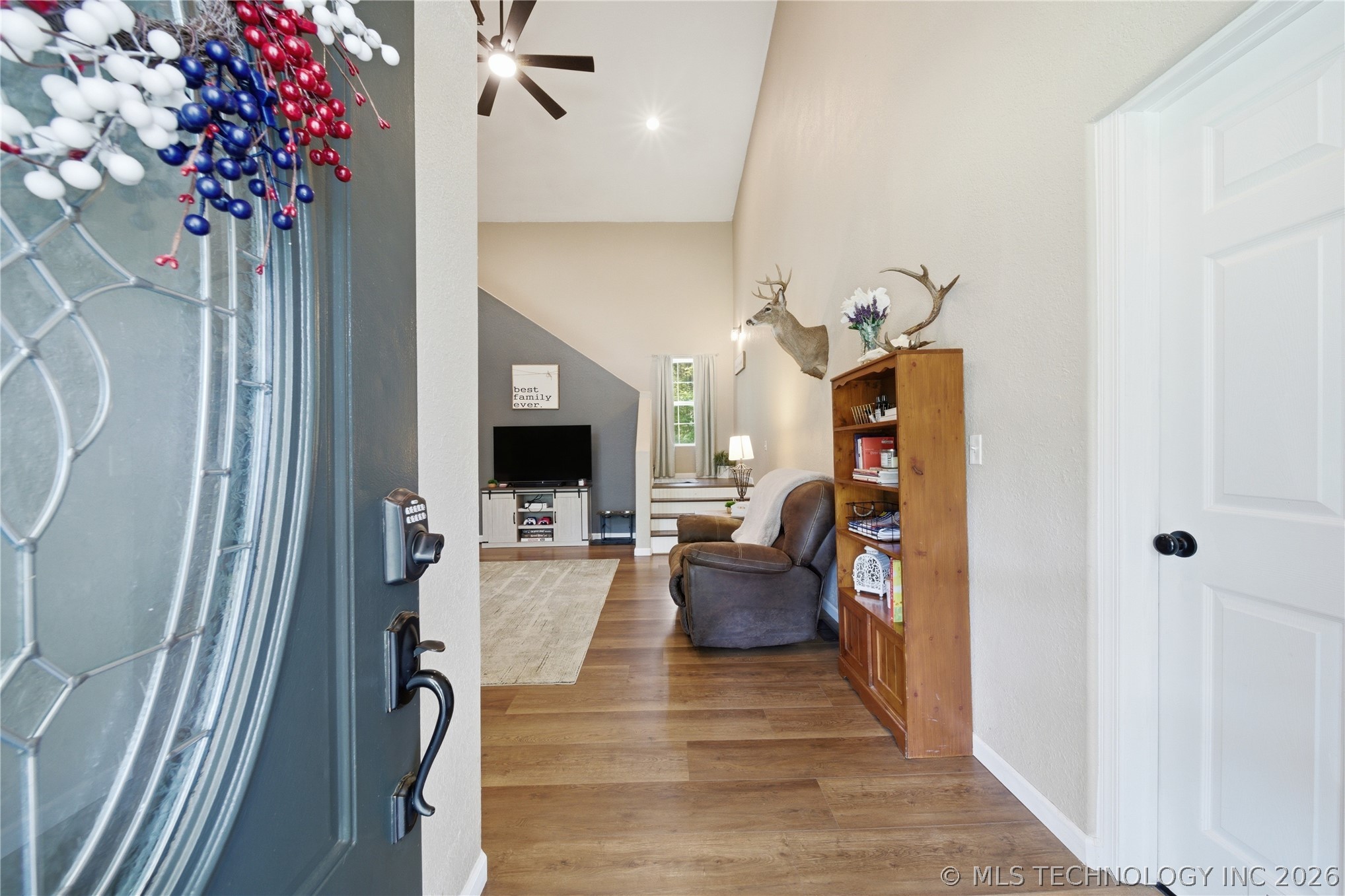 363270 5700 Road Property Photo 2