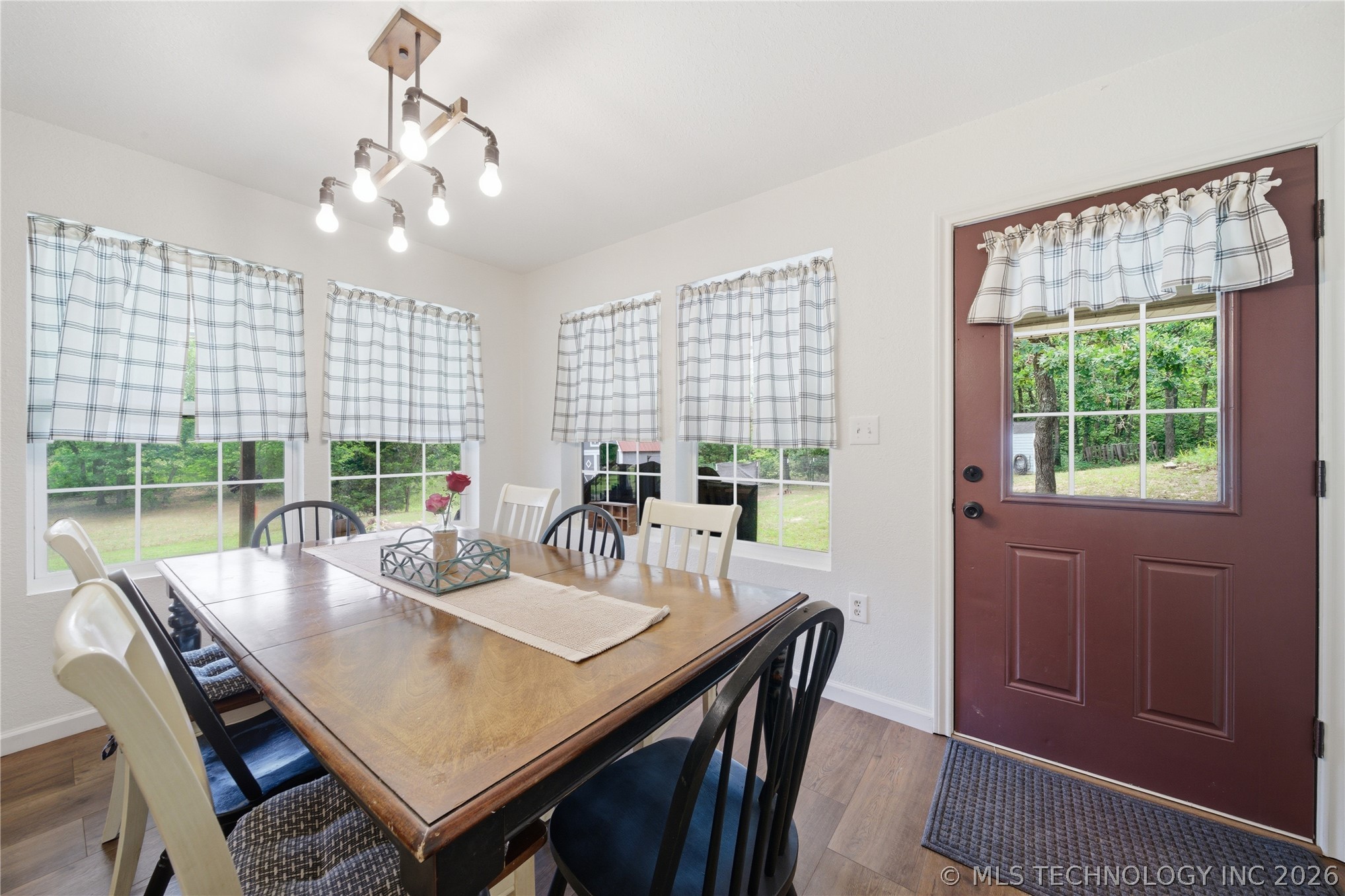 363270 5700 Road Property Photo 14
