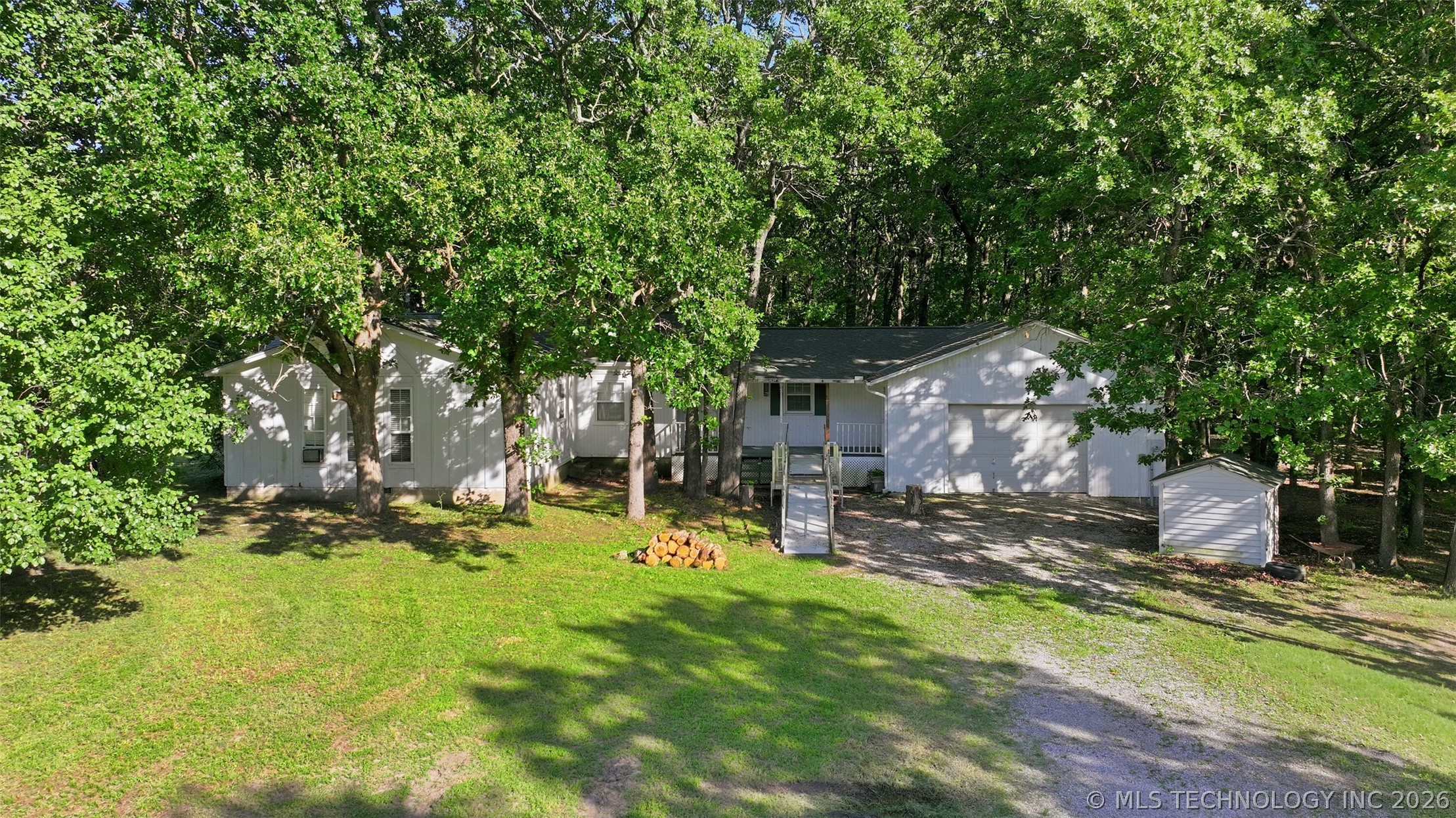 13360 S 254th East Avenue Property Photo 1