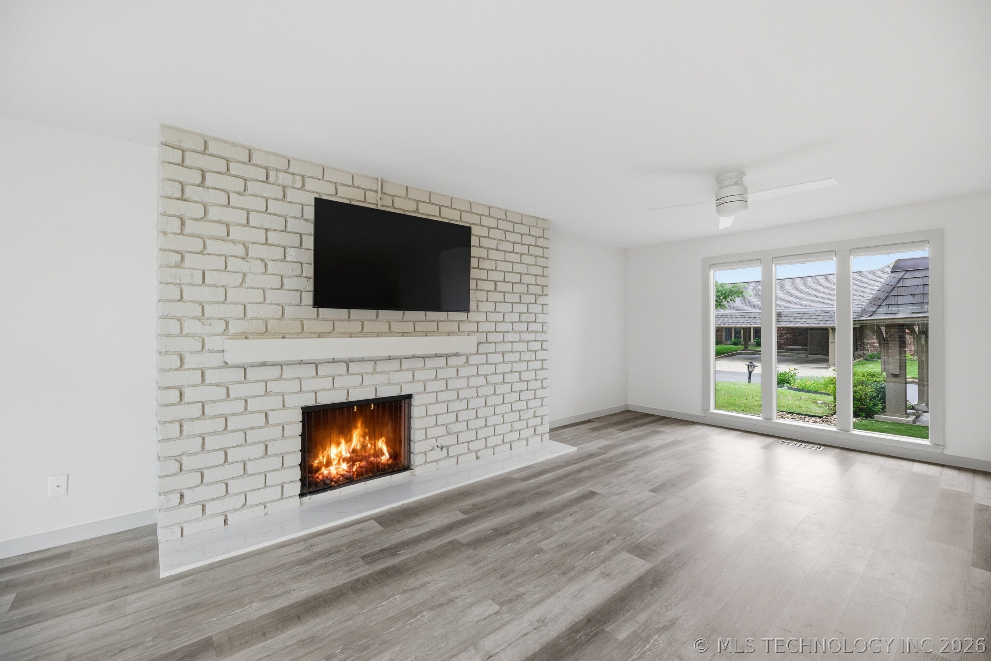 5206 S Harvard Avenue 105 Property Photo 6
