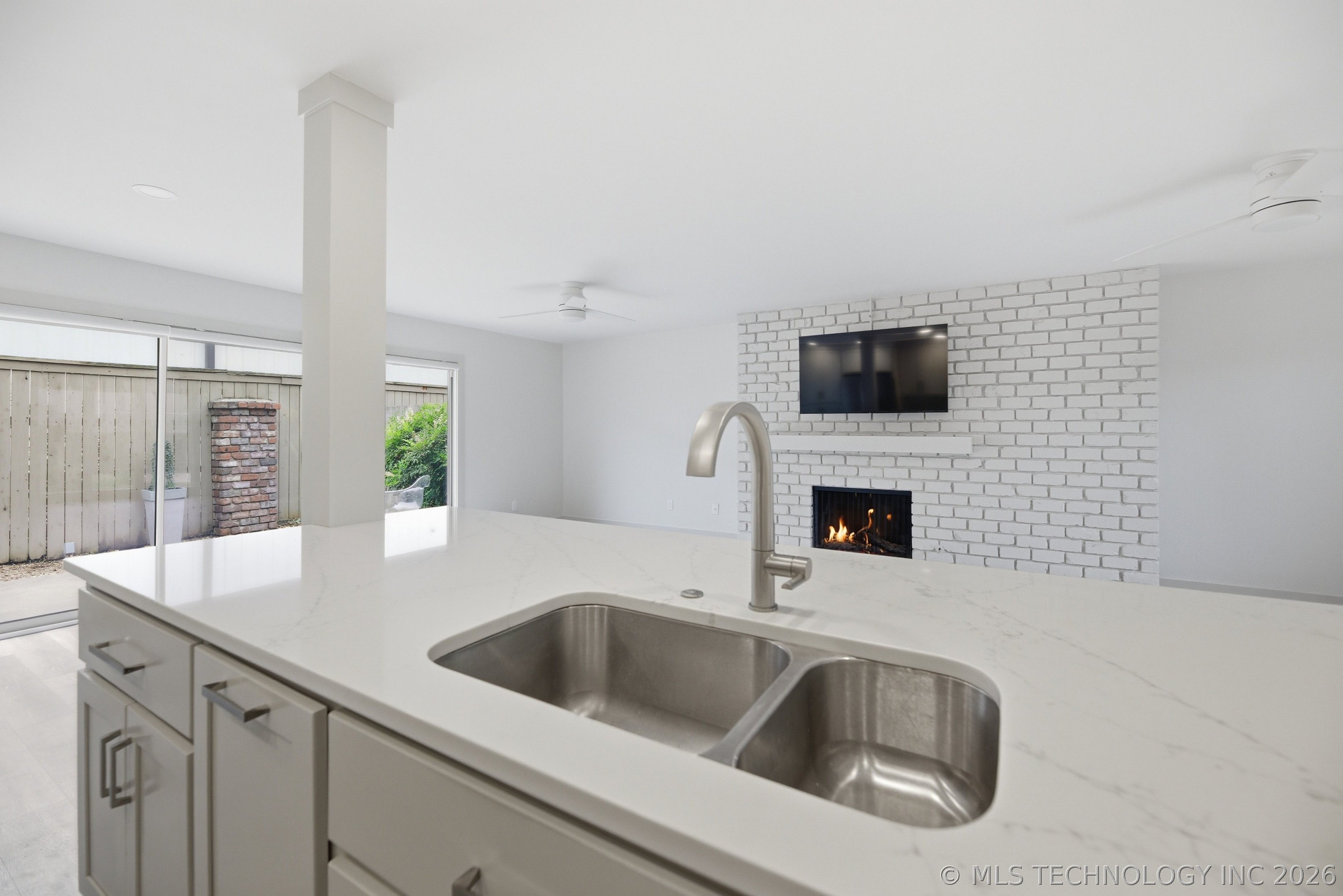 5206 S Harvard Avenue 105 Property Photo 10