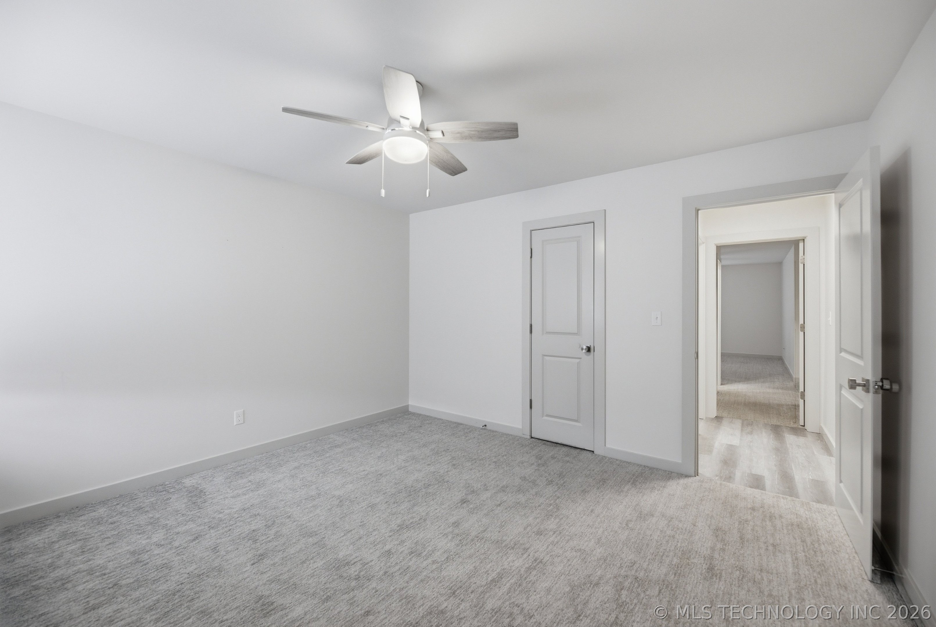 5206 S Harvard Avenue 105 Property Photo 16