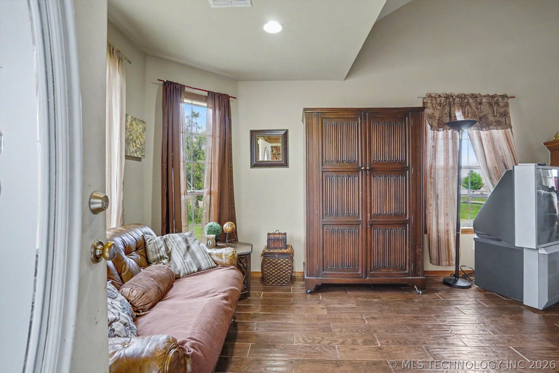 2652 Chute Drive Property Photo 5