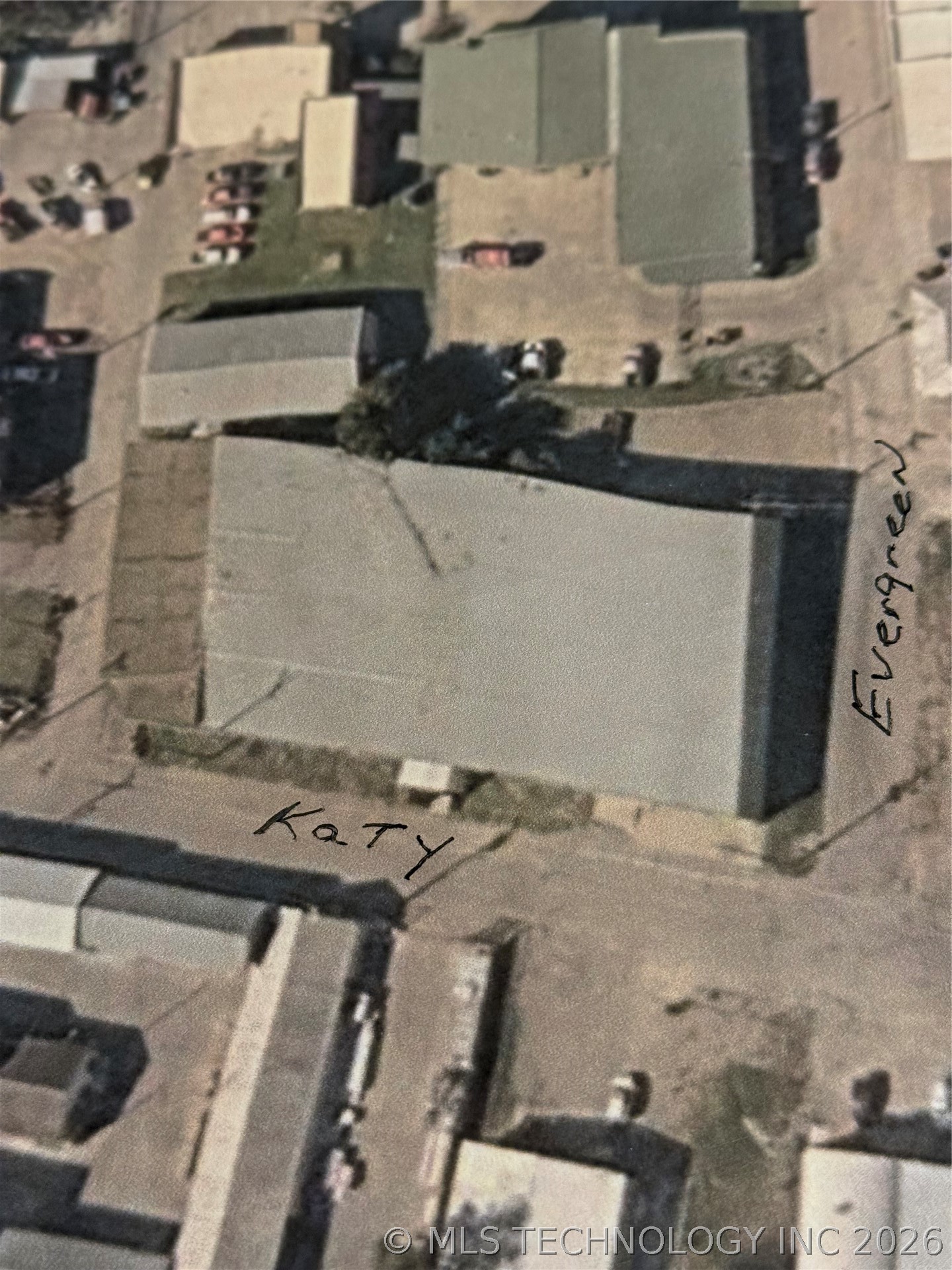 115 N Katy Street Property Photo 7