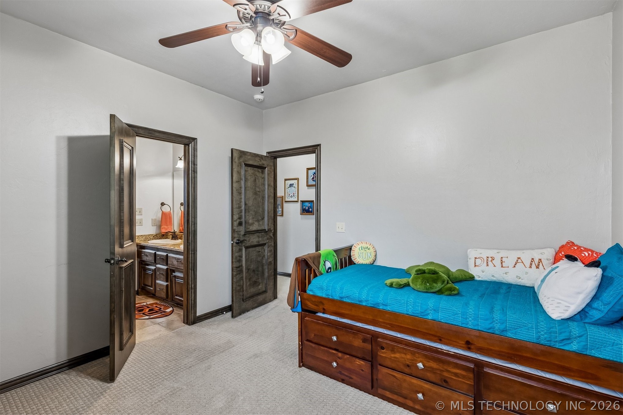 2901 Alyssum Property Photo 33