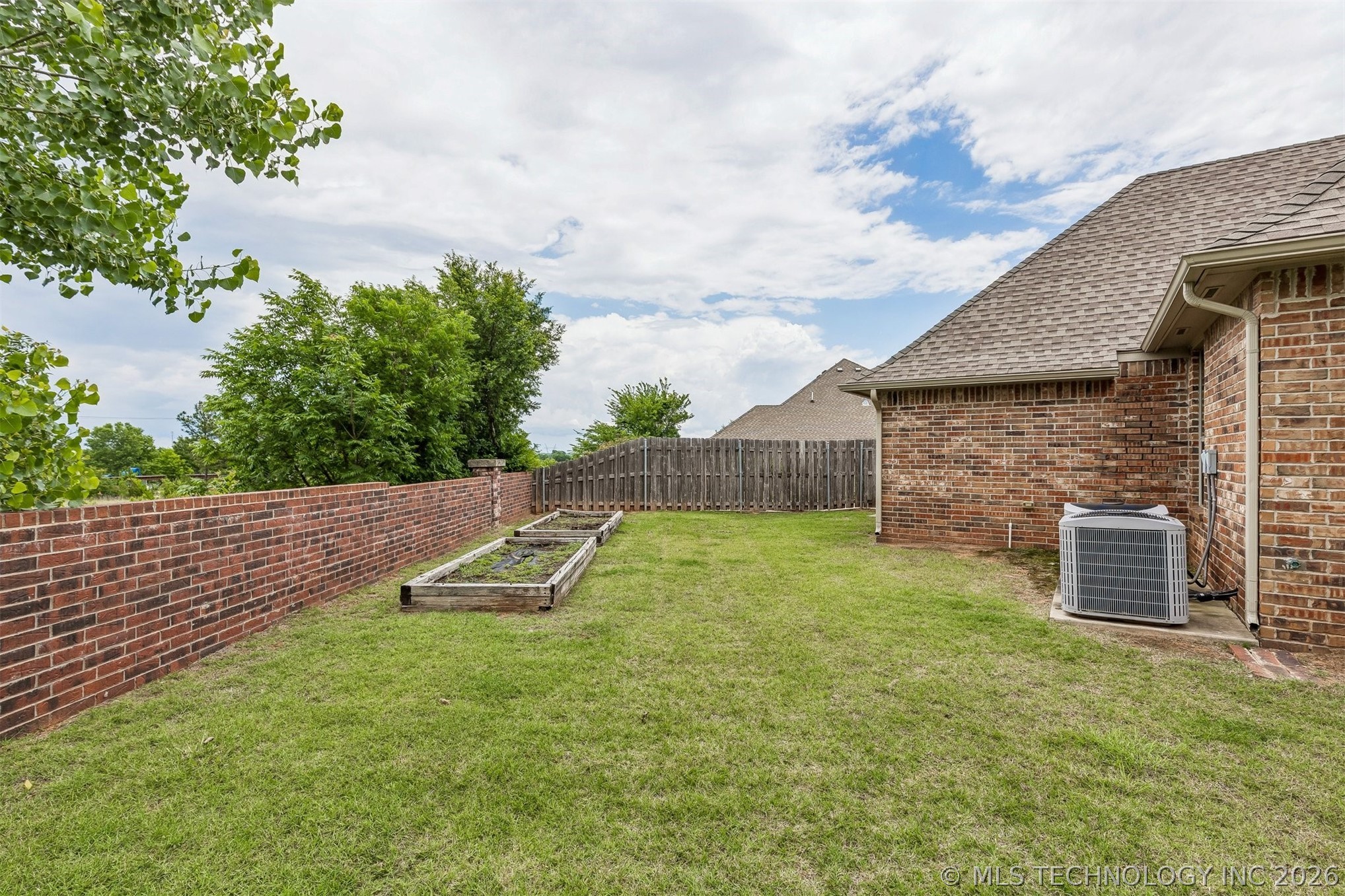 2901 Alyssum Property Photo 42