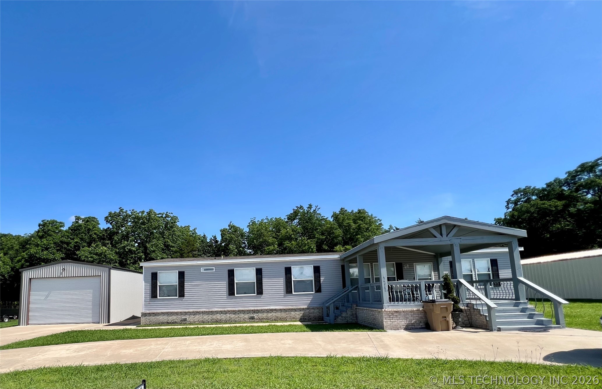 14068 Pond View Drive Property Photo 7